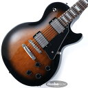 Epiphone Inspired By Gibson CollectionEpiphone（エピフォン）は、2020年製品ラインナップを大幅リニューアル！エピフォン・インスパイアードバイ・ギブソンは2つのカテゴリーで展開されます（オリジナル/モダンコレクション）。コチラのエピフォン・オリジナル・コレクションは、誕生以来エピフォンのアイコンとしてプレイヤーやミュージックシーンを支えてきたクラシックなアコースティックとエレクトリックの新しいギター・ラインナップです。カラマズーヘッド・ストックと呼ばれる新しいヘッドシェイプを採用。クラシックなルックスながらも、長年エピフォンブランドで培ったエレクトロニックスやその他技術などを採用しています。Les Paul Studioは、80年代のクラシックなレスポール・サウンドを再現。プレーンメイプルトップ/マホガニーボディ、Groverチューナー、CTSエレクトロニクスを搭載したAlnico Classic Humbuckerハムバッカーを搭載しています。※製品の特性上、杢目・色合いは1本1本異なります。BodyBody Shape:Les PaulBody Material:MahoganyTop:Plain Maple VeneerBinding:NoneNeckMaterial:MahoganyProfile:1960's SlimTaper; D profileScale Length:24.75Fingerboard Material:Pau FerroFingerboard Radius:12Number Of Frets:22Frets:Medium JumboNut Width:1.68Inlays:TrapezoidJoint:Glued InHardwareFinish:NickelTuner Plating NickelBridgeLockTone ABR Tune-o-matic:TailpieceStop bar:Tuning Machines Grover; 18:1 ratioPickguard:BlackTrussRod:AdjustableTruss Rod Cover:Epiphone Bell Shape with StudioControl Knobs:Black Speed KnobsSwitch Tip:Black Strap ButtonsElectronicsNeck Pickup:Epiphone Alnico Classic HumbuckerBridge Pickup:Epiphone Alnico Classic Plus HumbuckerControls:2-Volume， 2-Tone CTS ElectronicsPickup Selector:3-way Epiphone toggleOutput Jack:1/4 Epiphone heavy dutyMiscellaneousStrings:.10， .13， .17， .26， .36， .46ソフトケース付属イケベカテゴリ_ギター_エレキギター_Epiphone_レスポール_新品 JAN:4580568413246 登録日:2021/11/05 エレキギター エピフォン レスポール