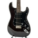 『SCHECTER JAPAN ORIGINAL LINE』より、トラディショナルなSTシェイプにマホガニーボディを組み合わせた限定モデルが登場！本機はマホガニーボディにメイプルネック+ローズウッド指板の王道な組み合わせによる、人気のSTタイプ！22フレット、ロングスケールに加えハイポジションでのプレイをスムーズにさせるヒール加工が演奏性を高めます。 ※画像はサンプルになります。●BODY：Mahogany●NECK：Maple●FINGER BOARD：Rose Wood●FRETS：22F●SCALE：25 1/2 (648mm) ●JOINT：Angle 4-Bolt ●PICKUPS：MT-1x3●BRIDGE:Synchronized Tremolo●CONTROL：1Vol 2Tone 5Way PU Selectorソフトケース付属イケベカテゴリ_ギター_エレキギター_SCHECTER_新品 JAN:4518533040180 登録日:2023/12/09 エレキギター シェクター