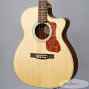 〜 Guild Acoustic Guitar Westerly Collection 〜ギルドWESTERLY COLLECTIONはアメリカンブランドの再興を目指すGUILD がアコースティックギター市場に吹き込む新たな風「ARCHBACKS」を特徴としています。「OM-240CE」はレスポンスが良く、フィンガースタイルにも最適なオーケストラモデルで、ハイフレットの演奏性向上の為にカッタウェイを採用しています。サイドバックにプライウッドを採用し、GUILD が得意とする強いアーチバックを実現し、GUILD らしい力強い鳴りと豊かな響きを可能にしました。また、マット仕上げでより手に馴染みやすい仕上げとなっています。すべてのモデルにGUILD オリジナルピックアップシステムAP-1 を搭載しています。より多くの世代にGUILD を体感してもらうべくリリースされたモデルです。[SPEC]トップ：ソリッドシトカスプルースサイド＆バック：マホガニーブレイシング：スキャロップドXフィンガーボード：ローズウッドフィニッシュ：マットナット幅：43mmピックアップシステム：AP-1(GUILD オリジナル）マシンヘッド：オープンギアGUILDデラックスギグバック付属イケベカテゴリ_アコースティック／エレアコギター_アコースティックギター_GUILD_新品 JAN:0809870302715 登録日:2016/08/08 アコースティックギター アコギ ギルド