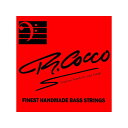 Finest Handmade Stringsイタリアの古き良き弦楽器製作のノウハウをダイレクトに受け継ぐ伝説の弦、Richard Cocco Senior。R. Cocco Senior弦は伝説的なクオリティの高さを誇る弦として評価の高いハンドメイド弦製作の先駆者的ブランドです。伝統的な製弦機と良質な材料のみを使用し、今をもって職人による手巻きという製法に頑なにこだわっています。Richard Cocco Senior弦は、長い歴史と現状に甘んじない姿勢に由来する幾多の試行錯誤、素晴らしいミュージシャンとのコラボレーションから得られた優れたアイディア、そして確実な製作技術をもった職人の手による信頼性と安心感、それら全ての要素が結びついた、一味も二味も違いが感じられる深みのある澄んだ音質と非常に長い寿命をも兼ね備えた高品質さが体感頂ける製品です。弦楽器製作の伝統に基づき、丁重に製作されるイタリア製のハンドメイド弦です。【5弦用】ELECTRIC BASS STRINGS RC5CWN■Nickel■String Gauges: 45-65-85-105-130イケベカテゴリ_弦・アクセサリー・パーツ類_ベース弦_R.Cocco_新品 JAN:4580227916521 登録日:2013/04/02 ベース弦 リチャードココ