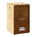 ☆Artisan Edition Cajon Buleria Line☆ボディーに9プライ12mmのバーチ材を使用。左右独立5本ずつ使用したチューニング可能なユニットを採用しています。低音の響き、高音の抜けレスポンスともに申し分なく、様々な演奏環境で活躍します。フロント板はラヴァバール、モンゴイ（オバンコール）の2種から。FRONTPLATE : MongoyBODY : Baltic Birch 9-ply (12mm)FINISH : サテンSIZE : 11 1/4（幅）X 19（高）X 11 3/4（奥）FEATURES :・ 左右独立、各5本のストリング・チューニングユニット内蔵・ 角、親指部分のくぼみ等上部の曲線加工が最上級のパフォーマンスとサウンドを実現・ ソフトラバー製ゴム足・ 人間工学に基づいた丸みのあるフロントプレート・ インレイ装飾・ エレガントなボディーの焼印・ 左右ストリングのテンション調整可能・ サウンドホール・ポップフィルター・ ベースリフレックスシステム・ チューニングキー付属イケベカテゴリ_パーカッション_カホン_MEINL_新品 JAN:0840553089028 登録日:2022/06/15 カホン パーカッション マイネル