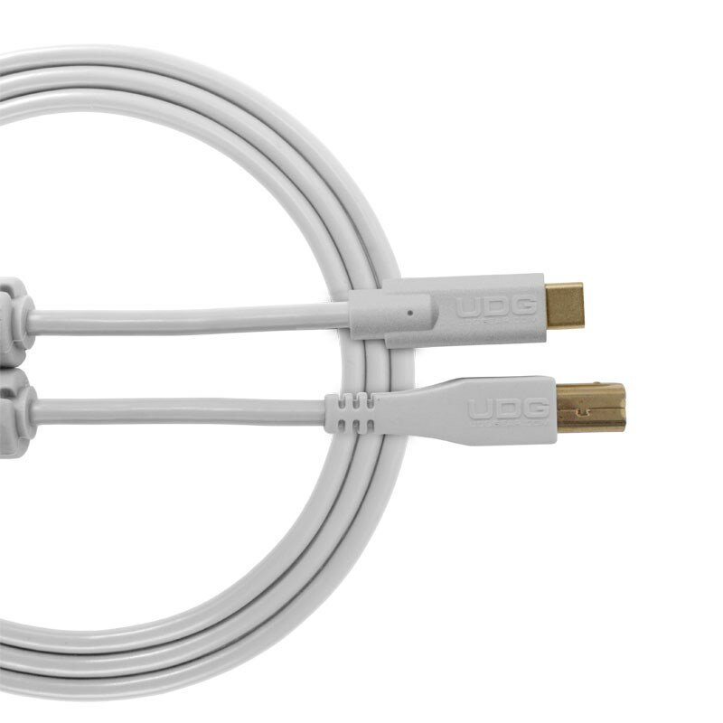 ★C to Bコネクタを採用したUDG製USBケーブル★UDG Ultimate Audio Cablesは、デジタルギアを使いこなすDJや音楽クリエイターのためのカラフルなUSBケーブルシリーズです。金メッキのコネクター、ノイズを除去する2つのフェライトチョーク、フレキシブルで7色から選べるPVCケーブル構造の他、ケーブルストラップやも付属し現場での使用を十分に考慮しています。オーディオインターフェース、USBマイク、楽器、またはほとんどのコンピューター周辺機器をPCに接続する事に最適です。■対応機種DJコントローラー、オーディオインターフェイスやその他USB機器、外付けハードドライブなど。■主な仕様USB2.0C-Male to B-Maleケーブル長さ 1.5m｜4.92ft重量 0.10 kg / 0.22 lbs材質 PVC＋金属最適な信号のために耐食性の高い金メッキコネクタを使用し、最適な信号の伝送を実現両方向のノイズを防ぐフェライトチョークを2個装備収納に便利なUDGベルクロストラップ付き人間工学に基づいたUDGデザイン※店頭、または通信販売にて売却後、敏速な削除は心掛けておりますが、web上から削除をする際どうしてもタイムラグが発生してしまいます。万が一商品が売切れてしまう場合もございますので予めご了承ください。イケベカテゴリ_DJ機器_DJ用アクセサリー＆メンテナンス用品_UDG_新品 JAN:8718969214230 登録日:2022/04/22 DJアクセサリ