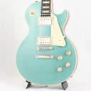 指板サイドバインディング部全体に割れがあるため一本限りの大特価！Gibson Les Paul Standard '60s Custom Color SeriesCustom Color Seriesは、1960年代のギブソンのクラシカルなカスタムカラーと、近年のリミテッドランに採用された人気カラーからインスピレーションを得て誕生したモデルであり、ギブソンファンの皆様に、エキサイティングなカラーのレスポール・スタンダードをお届けします。ギブソンの定番モデル「レスポール・スタンダード」が入荷！コチラは、プレーンメイプルトップやスリムテーパーのネックシェイプを採用した60's仕様採用モデルです。ウエイトリリーフを施さないソリッドボディに、握りやすいスリムテーパーのネックをジョイント。キャビティはトラディショナルモデルと同様に、基盤を使わず配線されており、コンデンサーはオレンジドロップが使われております。サウンドの要であるピックアップには、60s Burstbuckerを搭載。芯のあるクリーントーンはもちろん、歪ませても骨太でバランスの良いドライブサウンドを奏でてくれます。ギブソン王道のロックサウンドを求めるギタリストには是非ともオススメの1本です。是非この機会をお見逃しなく！Weight≒4.72kgBodyMaterial: MahoganyTop: Plain MapleWeight Relief: NoneBinding: Single-ply Top and FretboardNeckNeck: MahoganyProfile: Slim TaperNut width: 1.695 / 43.05mmFingerboard: Indian RosewoodScale length: 24.75 / 628.65mmNumber of frets: 22Nut: Graph TechInlay: Acrylic TrapezoidsHardwareBridge: ABR-1 Tune-O-MaticTailpiece: Aluminum Stop BarTuners:Grover Rotomatics w/ Kidney ButtonsPlating:NickelElectronicsNeck pickup: 60s BurstbuckerBridge pickup: 60s BurstbuckerControls:2 Volumes， 2 Tones & Toggle Switch (Hand-wired with Orange Drop Capacitors)ハードケース付属イケベカテゴリ_ギター_エレキギター_Gibson_Les Paul Models_アウトレット JAN:4570155996108 登録日:2024/04/10 エレキギター ギブソン レスポール