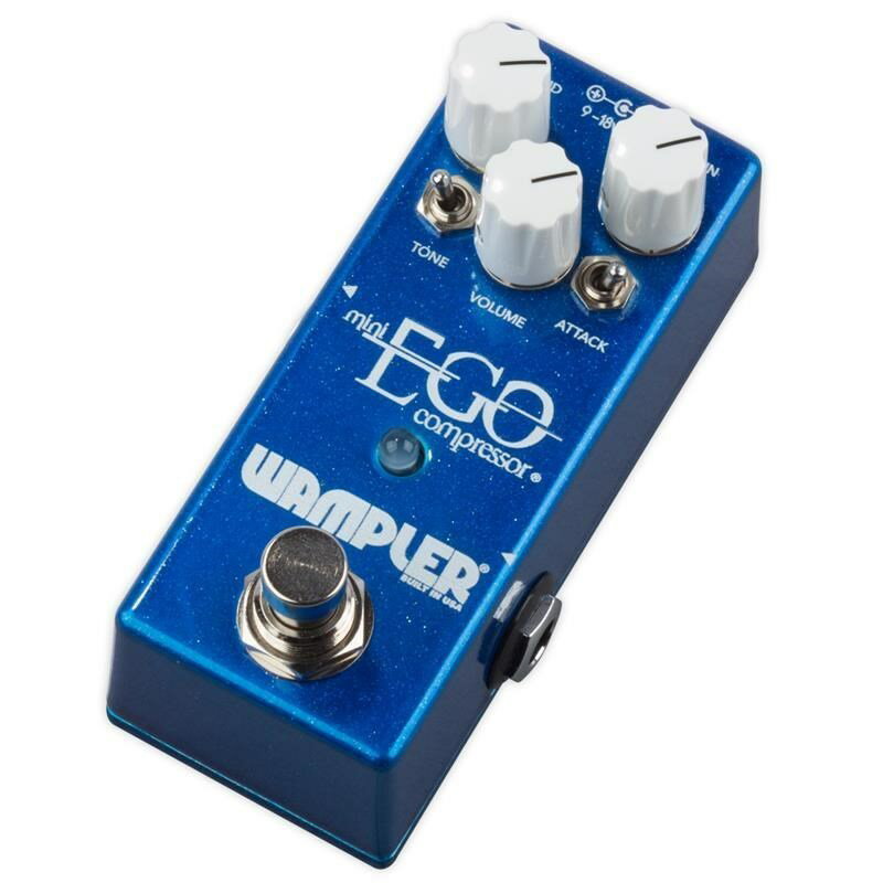 Mini Ego Compressorは、アメリカでコンプレッサーペダルの業界標準として認識されているスタンダードなミニサイズコンプレッサーペダルです。 今日のギター・プレイヤーが期待するミニ・フォーマットのコントロールに新しいレベルのコントロールをもたらします。 他のコンプレッサーにはないヴィンテージのチューブアンプのような、自然なコンプレッションを与えます。Mini Ego Compressorを設計したとき、ダイナミックスを保ち、ペダルがトーンに対してまったく色付けをしないようにすることが焦点でした。 ブレンドを組み込むことで、オリジナルの信号をブレンドし、スタジオクラスのコンプ感を得られます。イケベカテゴリ_エフェクター_コンパクトエフェクター_Wampler Pedals_アウトレット JAN:0763815129143 登録日:2024/03/07 エフェクター コンパクトエフェクター ストンプボックス