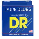 Pure Blues Bass Strings2016 年に新たにDR 使用アーティストとなったヴィクター・ウッテンのシグネチャーゲージがついに登場！その設定は「40-55-75-95」と、かなり細めのゲージとなっており、高い反応性と操作性をより強調し、弦の持つ太く温かいサウンドで細さを補う非常に合理的な設定。彼の超絶技巧を支える重要な部分となっている弦。コピーを目指すファンならマストバイな商品です！ピュアブルースシリーズは現代のベーシストのために開発された、エッジ感とパンチに温かさと太さを兼ね備えたサウンドの弦です。 しなやかさを出すためにラウンドコアをチョイス、ワウン ド材として最新の素材であるカンタムニッケルを選択し、DR の熟練の職人技に よるマイクロ単位での微調整を行いながらハンドワウンドすることで、卓越したバランスとサウンドを実現しました。ゲージ：PBVW-40 (45/55/75/95)イケベカテゴリ_弦・アクセサリー・パーツ類_ベース弦_DR_新品 JAN:0600781006484 登録日:2016/10/24 ベース弦