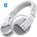 ＜プロフェッショナルユースに耐える高い耐久性や機能性を有したBluetooth&reg;機能搭載DJヘッドホン＞HDJ-X5BTはオーバーイヤー型DJヘッドホン HDJ-X5 をベースに、移動中の楽曲チェックなども手軽に行えるワイヤレス機能を搭載しました。DJ用ヘッドホンとして求められる高音質・高耐久・高機能の3要素を満たしつつBluetooth&reg;に対応することで、クラブでも自宅でも快適かつストレスのないDJモニタリングとワイヤレスでの手軽な楽曲チェックを可能にしました。カラーバリエーションは、あらゆる使用シーンにアクセントを加える、メタリックブラック・メタリックレッド・グロスホワイトの3色を揃え、お好みに合わせてお選びいただけます。＜主な機能＞■ワイヤレスでより快適に楽曲チェックが可能スマートフォンやPC/MacなどBluetoothに対応したデバイスと接続することで、ワイヤレスでデバイス内の楽曲チェックを行うことができます。3時間の充電で最長約20時間の長時間使用が可能なほか、ハンズフリー通話※にも対応しており、自宅外でも快適にお使いいただけます。 また、付属の1.2mカールコードを使用した場合はBluetooth機能や全てのファンクションボタンが自動的にオフになるため、DJプレイに集中することができます。 ※ 接続するデバイスが、HSPまたはHFPのBluetooth&reg;プロファイル対応機種の場合■バランスがよく躍動感のある音を実現解像度が高くバランスの良いチューニングに加え、バスレフ方式のチャンバー（空気室）を搭載することで、高い遮音性と共にスピード感とパンチのある低音を実現しました。DJプレイはもちろん、楽曲チェック時も躍動感のあるサウンドで再生することができます。 また、コーデックはSBCに加えてAACとクアルコム&reg; aptX&trade;に対応しており、ワイヤレス時も高音質でリスニングが可能です。■高機能性上位モデルから継承したあらゆるモニタリングを快適にできるハウジング設計、スイベル機構、フレキシブルヘッドバンドでストレスのないモニタリングを実現しています。さらに長時間の装着を見込んで、イヤーパッドの肌触り、クッション性、縫製位置に至るまで細部にわたって快適さを追求しています。■高耐久性高い耐久性を求めるDJの要望に応えるために、従来よりも厳しい水準値の自社耐久試験に加え、アメリカ国防総省が制定したMIL規格 (MIL-STD-810G) ※に準拠した試験をクリアし高い耐久性を実現しました。※ MIL-STD-810G METHOD 516.7 SHOCK に準拠■Compact and portable折りたたむことでコンパクトに持ち運ぶことが可能です。 別売りのヘッドホンケース HDJ-HC01 と組み合わせることで、より安全に持ち運ぶことができ、USBメモリースティックやSDカードなどのアクセサリーの収納が可能です。■カラーバリエーションあらゆる使用シーンにアクセントを加える、メタリックブラック・メタリックレッド・グロスホワイトの3色を揃え、お好みに合わせてお選びいただけます。＜Main Features＞形式：密閉・ダイナミック型 使用ユニット：40 mmドームタイプ 接続コード：1.2 m short coiled cable (1.8 m extended length) 付属品：1.2 m カールコード（伸長時 約1.8 m）φ6.3 mm ステレオ標準プラグアダプター（ネジ式）充電用USBケーブル ＜主な仕様＞質量 （コード含まず）：319 g 出力音圧レベル：102 dB Sensitivity：104 dB 再生周波数帯域：5 - 30000 Hz インピーダンス：32 Ω luetooth＞Output：Bluetooth&reg; 標準規格 Class 2 Supported Codec：SBC， AAC， クアルコム&reg; aptX&trade;， クアルコム&reg; aptX&trade; Low Latency Version：Bluetooth&reg; 標準規格 Ver. 4.2 イケベカテゴリ_DJ機器_DJ用ヘッドフォン_Pioneer DJ_新品 JAN:4573201241504 登録日:2018/10/11 ヘッドフォン ヘッドホン パイオニア パイオニアDJ