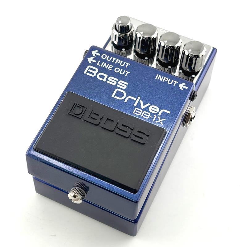 ■商品紹介BB-1X Bass Driverの中古品が入荷！ワイドレンジでありながら音の芯をしっかりキープしたパンチのあるサウンドを実現した本機は、ナチュラルで図太いクリー ントーン、そして深く歪ませても細かい演奏ニュアンスまで正確に反映する高い解像度とダイナミックレスポ ンスを備えています。また、広い音域の多弦ベースにも十分に対応し、ピック弾き・スラップなどベーシストが意図したニュアンスに忠実に追従するレスポンスの良さが特長です。2軸のBLENDつまみによりエフェクト音とダイレクト音を直感的にブレンドすることが可能で、LOW、HIGH、DRIVE のつまみと組み合わせることにより、音色キャラクターまでさらに細かく幅広い調整が可能です。使用感はございますが、動作に問題はございません。付属品：箱保証：保証無し現状販売検索キーワード：イケベカテゴリ_エフェクター_ベース用エフェクター_ベース用ディストーション・オーバードライブ_BOSS_ユーズド SW_BOSS_ユーズド JAN:2500080856057 登録日:2026/03/15 プリアンプ ボス