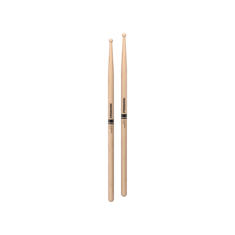 ■商品紹介＜Maple FINESSE ドラムスティック＞メイプル材は、ヒッコリーやオーク材と比較して軽量かつ柔らかい木材のため、サイズが大きくても軽量であるのが特徴です。こちらのモデルは小さなラウンドチップを採用し、アーティキュレーションを強化しつつ、明るい音色を生み出します。材質：メイプルチップ：Small Round長さ：406mm太さ：15.9mm※デザイン等の仕様は予告無く変更する場合がございます。検索キーワード：イケベカテゴリ_ドラム_スティック_Pro-mark_新品 SW_Pro-mark_新品 JAN:0616022135127 登録日:2022/04/30 スティック ドラムスティック プロマーク