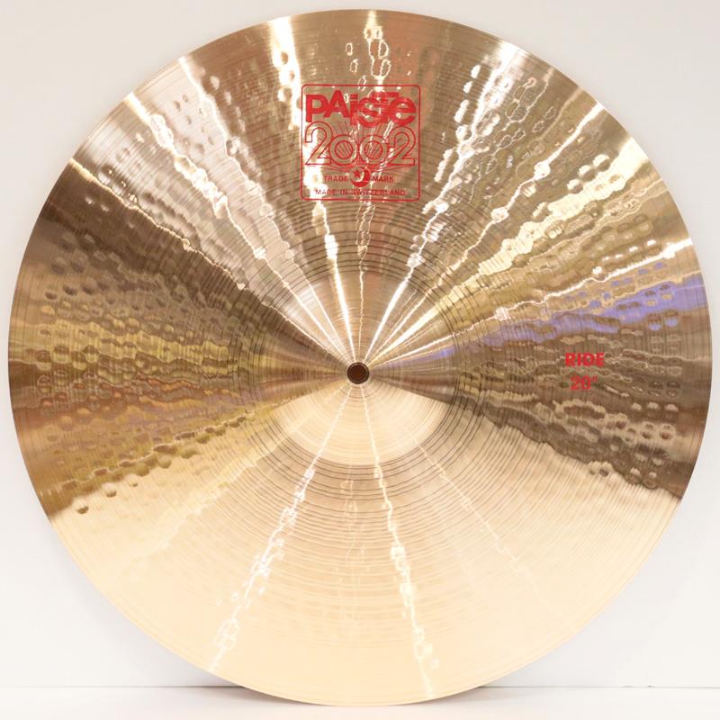 ■商品紹介☆中古品☆PAiSTe 2002 Ride 20インチの中古品が入荷いたしました。中古品の為、打痕や指紋汚れ等の使用感がございます。＜2002シリーズ＞パイステの伝統、2002シリーズ。暖かみがあり、透き通るようなクリアな音色、あらゆるスティックワークに敏速に反応する鋭いレスポンス・・・・・。2002はパイステシンバルの歴史を築き、そのサウンドは最新モデルにも継承されています。柔らかく落ち着いた美しい響きの中にハイピッチでエネルギッシュなバイブレーションが際立つ2002シリーズはライブ派ドラマーの良き片腕です。＜Ride＞小気味よく通るピングサウンドを持つ、暖かみのあるフルサウンドのシンバル。オールラウンドに使いこなせます。サイズ：20インチウェイト（実測値）：約2405g検索キーワード：イケベカテゴリ_ドラム_シンバル_ライド_PAiSTe_2002_ユーズド SW_PAiSTe_ユーズド JAN:2500190843541 登録日:2026/02/08 シンバル パイステ