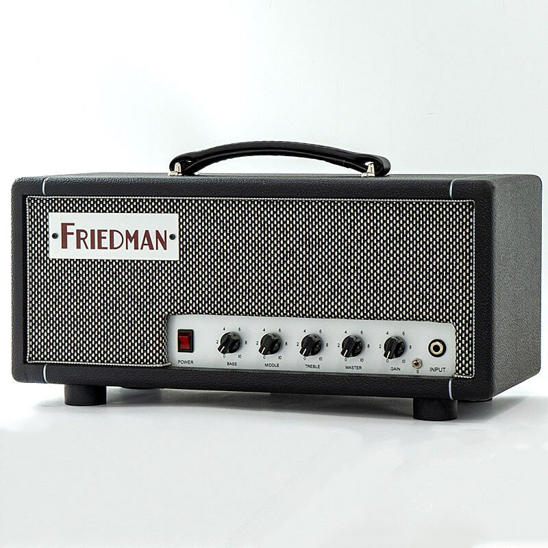 ■商品紹介60年代と70年代のブリティッシュアンプが生み出すヴィンテージクラシックロックトーンに憧れているギタリストのために設計されたMINI DIRTY SHIRLEYの中品が入荷！！！クランチサウンドでもギターのボリュームノブを絞ることによって、美しいクリーンへと変化します。 ブルースからロック、カントリーなどの幅広いサウンドを作ることができます。 パワー管は2 x EL84搭載の20w仕様、シングルチャンネルアンプ、FXループを搭載しています。美しいトーレックスで包まれたバルトバーチ材のヘッドは米国でハンドメイドされ、ツアーなどの過酷な環境にも耐えうるようデザインされています。外観的には、大き目立つレザーヤブレもなく、非常にキレイなコンディションをキープしております！！！動作良好！！！国内正規品、100V仕様。■付属品：箱、マニュアル、ACケーブル。動作保証3ヶ月（真空管は除く）検索キーワード：イケベカテゴリ_ギターアンプ・ベースアンプ_ギターアンプ_ヘッド_チューブ_FRIEDMAN_ユーズド SW_FRIEDMAN_ユーズド JAN:2500070546814 登録日:2025/03/25 ギターアンプ フリードマン