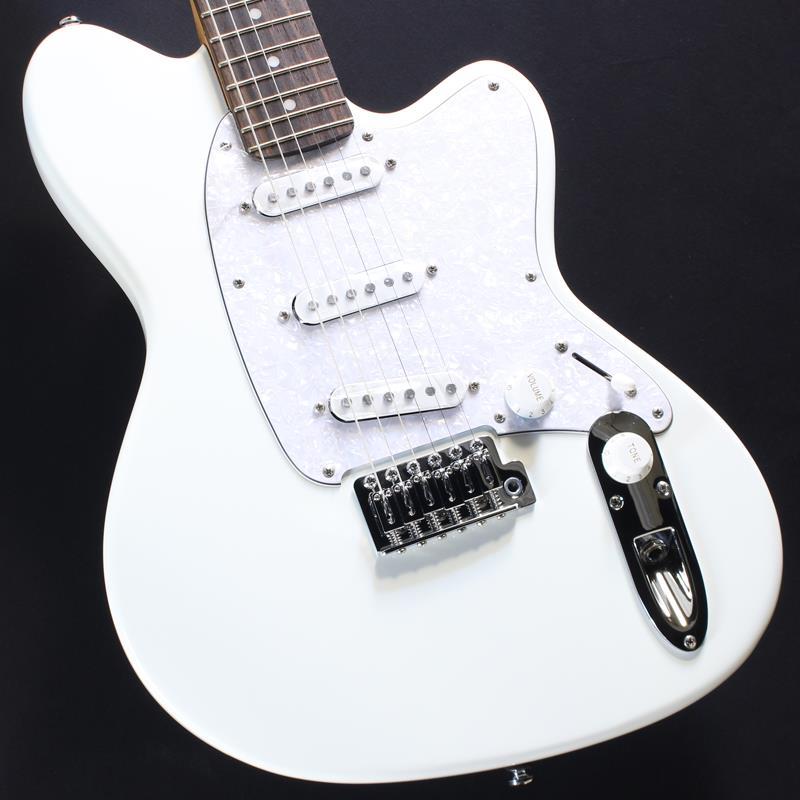 ■商品紹介本数限定特価品！！待望の「Ichika Nito」タルマン・シェイプ・新シグネチャー・モデル登場!!その研ぎ澄まされた感性と独創的なスタイルとトーンで世界から常に注目され続けているギタリスト、Ichika。ギターの概念に捉われる事のない奏法やサウンドに魅せられた多くのアーティストが彼をフェイバリットギタリストに挙げている。そんな彼が自身の2本目のSignature modelとして選んだのは、Talman。活動初期よりTalmanを使用しており、Ichika氏のイメージ・ギターとしてご存知の方も多いでしょう。Ichika氏とIbanezが共同開発したオリジナル・シングルコイル・ピックアップをはじめ、Ichika氏のアイデアを余すところなく取り入れた本モデルは、常に進化し続ける彼の音楽を表現する為に必要不可欠なギターです。-Wizard C ローステッド・メイプルネック様々な演奏スタイルに対応できるよう、「厚すぎず」「薄すぎない」標準的なネックシェイプです。ローステッド処理を施すことで、安定性と耐久性に優れます。-ローズウッド・指板バランスの取れたサウンド・キャラクターで、中音域特性と暖かみのあるトーンが特長のローズウッド材を使用。-ニャトー・ボディ建築材や床材にも使用され、ふくよかな中低音域特性に優れるニャトー材を使用。-ICHI-S ピックアップIchika氏とIbanezが共同開発したオリジナル・シングルコイル・ピックアップです。Ichika氏の好みにファインチューンし、高出力でブライトなサウンドが特徴です。「Ichikaサウンド」に欠かせません。-T106トレモロ・ブリッジ6つの独立したサドルを搭載し、各弦の高さ調整とイントネーション調整を容易に行えます。-Gotoh MG-T ロッキング・マシンヘッド弦交換の利便性を追求し、チューニング・スタビリティに定評のあるGotoh製MG-T ロッキング・マシンヘッドを搭載。指でダイヤルを回すことにより、ポスト穴に通した弦を簡単にロックできる構造です。-蓄光の指板サイド・ドット・ポジション・インレイ■仕様詳細Neck Type: Wizard C Roasted Maple neckBody: NyatohbodyFretboard: Rosewood fretboard w/White dot inlay & Luminescent side dot inlay Fret: Medium fretsTuning Machine: Gotoh MG-T locking machine headsBridge: T106 bridgeNeck Pickup: ICHI-S (S) neck pickupMiddle Pickup: ICHI-S (S) middle pickupBridge Pickup: ICHI-S (S) bridge pickupControls， Pickup selector: 1 Volume， 1 Tone， 5-way lever switchHardware Color: ChromeString gauge: .009/.011/.016/.024/.032/.042 (DAddario EXL120)Neck DimensionsScale: 648mm/25.5Width at Nut: 41mmWidth at Last Fret: 57mmThickness at 1st: 21mmThickness at 12th: 22mmRadius: 305mmR約3.35kgソフトケース付属検索キーワード：イケベカテゴリ_エレキギター_その他_Ibanez_アウトレット SW_Ibanez_アウトレット JAN:2500010885508 登録日:2026/06/05 エレキギター アイバニーズ イバニーズ
