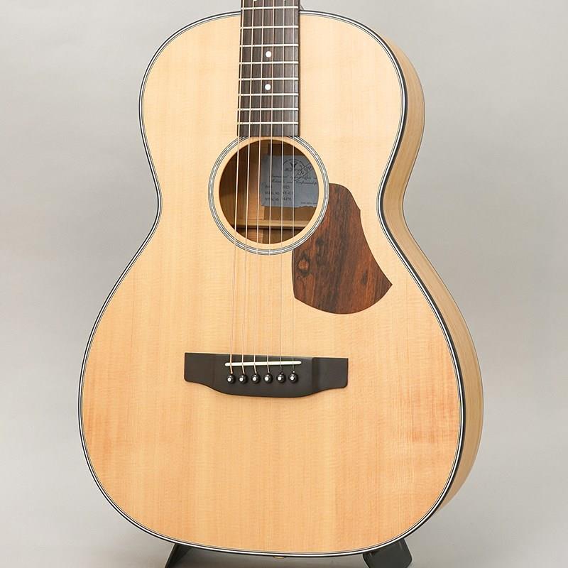 ■商品紹介Kヤイリならでは新しいコンセプトモデル1935年の創業から伝統的な手法によって生産される、国産アコースティックブランドKヤイリ。その多彩なラインアップの中で、出来る限り木材のありのままの姿追求したモデル「NY-U1」が登場。本来ならば埋められたり回避される節等がある木材を積極的に使用することによって、2つと無い個性を打ち出しております。正に木を知り尽くしているからこそ出来るアプローチ。Kヤイリ特有の繊細なサウンドかつダイナミックな鳴りと、12フレットジョイントならではのふくよかなトーンがあわさり心地良い響きを奏でます。丁寧製作されており、まるで長年引き続けていたかのような感覚でお使い頂けます。※使用されている木材の節やへこみは商品特有のもので不良ではございません。※画像はサンプルとなります。杢目や色合いは1本毎に異なります。■仕様詳細TOP：Solid SpruceBACK/SIDE：Solid Kihada 3PNECK：MahoganyFINGER BOARD：EbonyBRIDGE：Ebonyナット幅(mm)：44スケール(弦長)(mm)：635全長(mm)：986ボディ巾(mm)：360ギグケース付属検索キーワード：イケベカテゴリ_アコースティック・エレアコギター_アコースティックギター_K.Yairi_新品 SW_K.Yairi_新品 JAN:4580393205108 登録日:2026/03/29 アコースティックギター アコギ ヤイリ Kヤイリ ヤイリギター