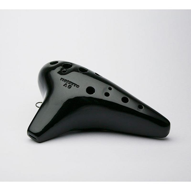 ■商品紹介NIGHT FIORETTO〜フィオレット〜　ソリストのステージ演奏において、豊かな表現力を実現する NIGHT 最高峰のオカリナです。音域全体のバランスを考えて採用された調和のあるなめらかな形状です。腹式呼吸を使って、しっかりとした息圧で太く広がりのある音色を奏でるオカリナです。音域全体のバランスを考えて採用された調和のあるなめらかな形状です。腹式呼吸を使って、しっかりとした息圧で太く広がりのある音色を奏でるオカリナです。■仕様詳細57×170×110mm 280g検索キーワード：イケベカテゴリ_管楽器・吹奏楽器_その他管・吹奏楽器_オカリナ_NIGHT OCARINA_新品 SW_NIGHT OCARINA_新品 JAN:4516510061005 登録日:2025/11/17 ナイトオカリナ