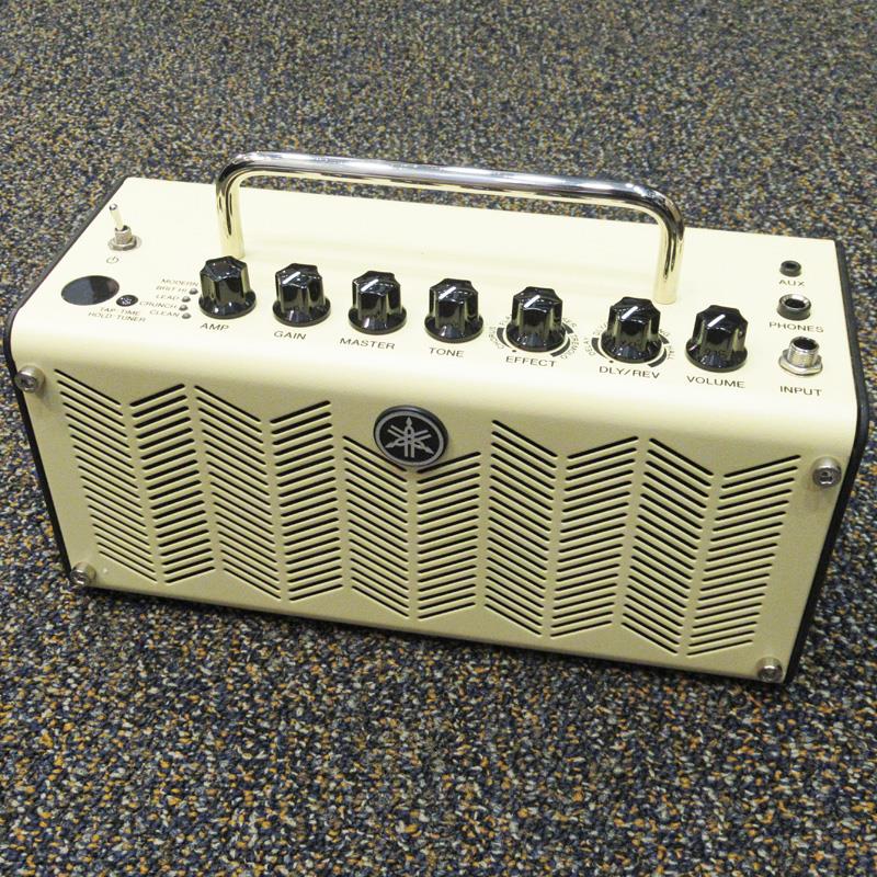 ■商品紹介練習用に最適な定番ミニアンプが中古入荷しました!!ギターサウンド、エフェクト、ハイファイステレオサウンド、可搬性、どれをとっても革新的なTHR5。小さなアンプ＋小さな音＝音を犠牲にするという常識を覆すアンプです。チューブアンプの持つレスポンス、優れたエフェクト、ハイファイなステレオサウンドをコンパクトなボディに搭載。5種類の新開発VCMアンプタイプとヤマハハイエンドミキサー譲りのエフェクトによるリアルなギターサウンドと、ヤマハの誇るハイファイオーディオサウンドをこの一台で再生します。USBインターフェイス機能、バッテリー駆動、チューナーなどオフステージでギタリストに必要な機能が詰まっています。バージョン2ではスピーカーシミュレーションの改良により、さらに立体的で迫力のあるチューブサウンドを実現しました。また、クリーンチャンネルではアンプ設定を改良し、より明快なトーンとなりました。＜中古品保証　：　お買い上げより3ヶ月間（消耗品を除く）＞＜状態　：　キズ、使用感あり　使用に問題なし＞＜付属品　：　箱、電源アダプター、USBケーブル、ステレオミニケーブル、取扱説明書＞検索キーワード：イケベカテゴリ_ギターアンプ・ベースアンプ_ギターアンプ_コンボ_ソリッドステート_YAMAHA_ユーズド SW_YAMAHA_ユーズド JAN:2500070892843 登録日:2026/06/18 ギターアンプ ヤマハ やまは