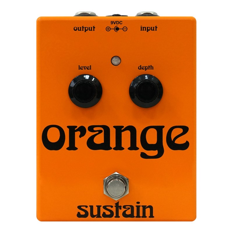 ■商品紹介Orange Sustainペダルはクリーントーンの（歪んでいない）オーバードライブのような役割を果たします。ギターサウンドを滑らかに、均一にします。柔らかい部分を大きく、大きな部分を小さくすることで、より安定した音量を得ることができます。トーンの純度を失わずに音量を上げることができ、各音のアタックを強調するキメの細かい音色、ハンマリングなどのフィンガリングだけで表現ができるほどのサスティンが豊かなウォームトーン、まるでギターではない楽器を演奏しているのかと思わせるようなサイン波のように滑らかな音階の繋がりを生み出すことも可能です。 ベースで使用しても、音色を滑らかにし、少しの唸りを加えるなど見事な効果を発揮します。発掘されたオリジナルに限りなく近いサウンドにこだわり、2022年のアップデートでは、差動サイドチェインにより、よりスムーズな動作を実現し、ゲインリダクションが効き始めるとLEDが青から紫に切り替わります。インターネットでの宝探しによって、クラシックな作品が現代風に生まれ変わったのです。低消費電力Orange Sustainペダルは消費電流がわずか10mAと非常に少なく、ペダルボードのパワーサプライに簡単に組み込むことができます。バッファード・バイパスシグナル・チェーンの中に高品質なバッファーがあればより完璧なトーンが得られるでしょう。Orange Distortionは、ローインピーダンスのバッファード・バイパス仕様になっており、ギターのトーンをロスすることがありません。ダブルLEDインジケーター筐体内部に2つのLEDを搭載し、ゲインリダクションが効き始めると光の色が青から紫へと変わり、音色を瞬時に視覚的に確認することができます。検索キーワード：イケベカテゴリ_エフェクター_ギター用エフェクター_その他エフェクター_Orange_新品 SW_Orange_新品 JAN:5060299178007 登録日:2023/01/23 エフェクター コンパクトエフェクター ストンプボックス オレンジ