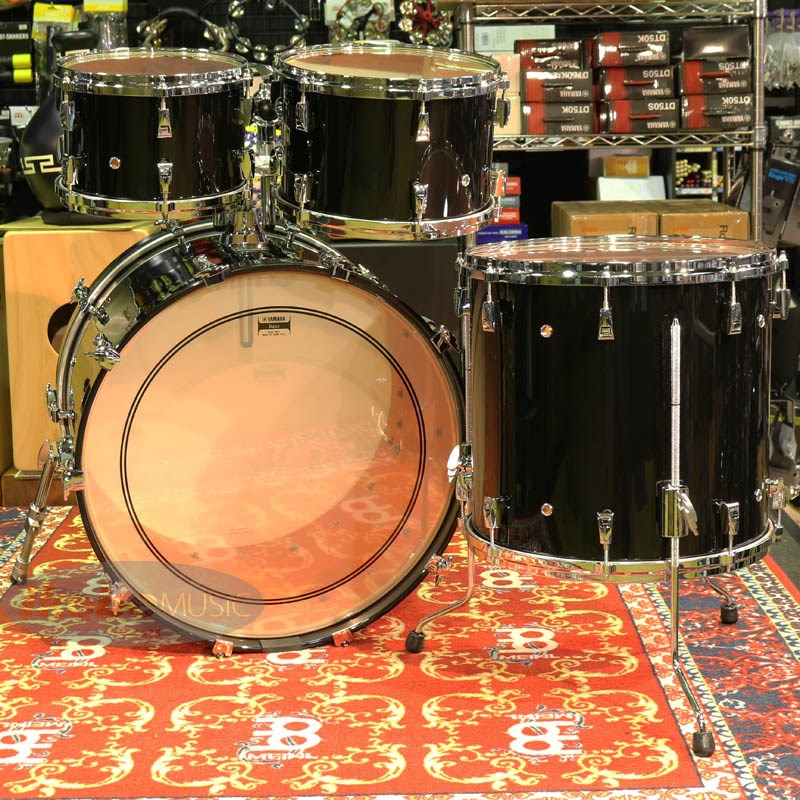 イケベ楽器楽天ショップのAbsolute Hybrid Maple 4pc Drum Kit - Solid Black [AMB2216 SOB ＋ AMP6F3 SOB] YAMAHA (新品)｜アングル3