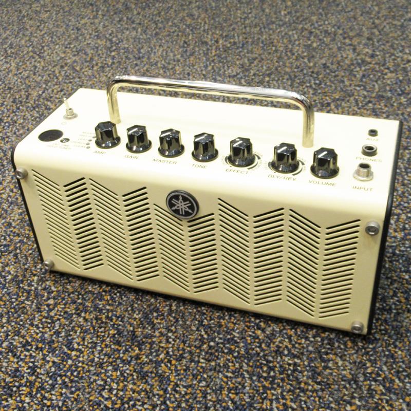 ■商品紹介練習用に最適な定番ミニアンプが中古入荷しました!!ギターサウンド、エフェクト、ハイファイステレオサウンド、可搬性、どれをとっても革新的なTHR5。小さなアンプ＋小さな音＝音を犠牲にするという常識を覆すアンプです。チューブアンプの持つレスポンス、優れたエフェクト、ハイファイなステレオサウンドをコンパクトなボディに搭載。5種類の新開発VCMアンプタイプとヤマハハイエンドミキサー譲りのエフェクトによるリアルなギターサウンドと、ヤマハの誇るハイファイオーディオサウンドをこの一台で再生します。USBインターフェイス機能、バッテリー駆動、チューナーなどオフステージでギタリストに必要な機能が詰まっています。バージョン2ではスピーカーシミュレーションの改良により、さらに立体的で迫力のあるチューブサウンドを実現しました。また、クリーンチャンネルではアンプ設定を改良し、より明快なトーンとなりました。＜中古品保証　：　お買い上げより3ヶ月間（消耗品を除く）＞＜状態　：　キズ、使用感あり　使用に問題なし＞＜付属品　：　箱、電源アダプター、USBケーブル、ステレオミニケーブル、取扱説明書＞検索キーワード：イケベカテゴリ_ギターアンプ・ベースアンプ_ギターアンプ_コンボ_ソリッドステート_YAMAHA_ユーズド SW_YAMAHA_ユーズド JAN:2500070875563 登録日:2026/05/11 ギターアンプ ヤマハ やまは