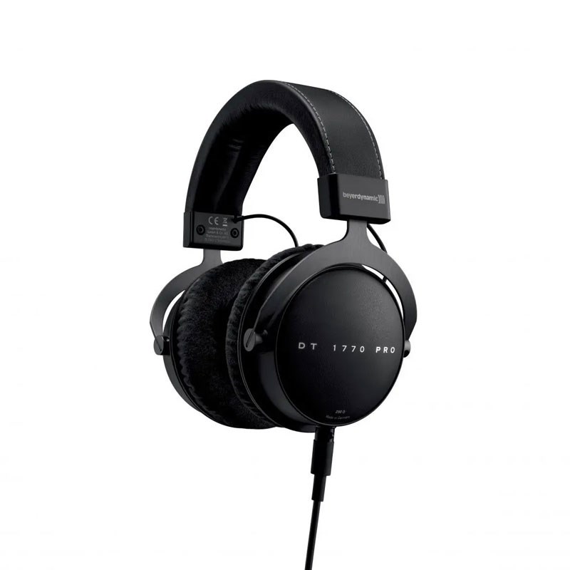 【期間限定セール超特価 ～5/30】DT 1770 PRO/ 250 Ohm(密閉型スタジオヘッドホン、250Ω) beyerdynamic (新品)