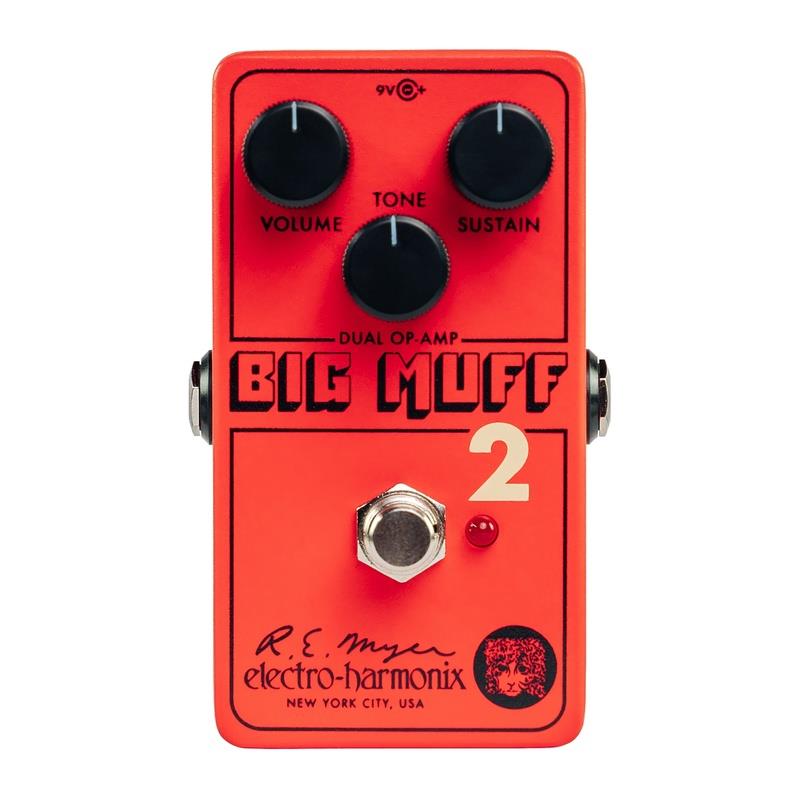 ■商品紹介Big Muff Pi 2は歌うようなサステインと強力なゲインを備えつつ、・シャープで歯切れの良い高域・迫力のある低域・やや荒削りなクリッピングが生み出すサウンドが特徴のファジーなキャラクターを備えたBig Muffです。数多くの発明を手がけたBob Myerのファイルの中に保管されたまま忘れ去られていた回路。その中で1970年代後半に生まれた回路のひとつを、EHX の熱心な支持者であるJosh Scott（JHS Pedals ）とDaniel Dangerが発見しました。Joshはその設計を解析し、現代に蘇らせた結果として誕生したのがBig Muff Pi 2です。Big Muff Pi 2は、おなじみのVolume/Tone/Sustainコントロールを搭載。EHXファンでありアーティストでもある Daniel Danger によるアートワークを施した、ナノサイズのダイキャスト筐体に収められています。SUSTAINは、中程度の歪みからフル・ファズまでサステインと歪み量を調整します。TONEは、荒々しいブライトトーンから重厚なローエンドまで音色をコントロールし、時計回りに回すことで高域が増し、低域が抑えられます。VOLは、ペダル全体の出力レベルを設定します。Big Muff Pi 2は、Big Muffシリーズ初となるサイレント・トゥルーバイパス仕様のラッチ／モーメンタリー切替機能を搭載しています。通常のフットスイッチ操作ではオン／オフを切り替えるラッチ動作となり、フットスイッチを押し続けることで、瞬間的にファズを炸裂させるモーメンタリー動作も可能です。・2基のデュアル・オペアンプを採用した独自のBig Muff Pi 回路・Daniel Danger氏によるアートワーク・VOL/TONE/SUSTAINコントロール・トゥルーバイパス・ラッチ／モーメンタリー対応フットスイッチ・9V バッテリー付属（ACアダプター別売 ）検索キーワード：イケベカテゴリ_エフェクター_ギター用エフェクター_歪み系_ファズ_Electro Harmonix_新品 SW_Electro Harmonix_新品 JAN:0683274012728 登録日:2026/01/13 エフェクター コンパクトエフェクター ストンプボックス エレハモ エレクトロハーモニクス エレクトロハーモニックス