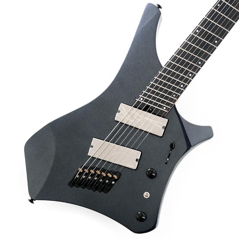 ■商品紹介2026 New Series ALPHA 7 String Model for the modern， cutting-edge guitar playerIbanezが送る、今を生きるモダンメタル・プレイヤーに向けた新シリーズ ALPHA◆Parallel Wizard AS-7/-8 5pc Maple/Walnut neck強度に配慮したうえでナチュラルなサウンドを志向した、メイプル材とウォルナット材を5pcに組み合わせて完成するネックです。低音弦側に向かって緩やかな丸みを帯びる非対称形状を採用しつつ、ネックの全長に渡って21mmの厚みで統一したネックシェイプです。スウィープ奏法やスキッピング奏法などのテクニカルな奏法を容易にする自然なグリップ感を追求しています。◆Ebony fretboard素早い音の立ち上がりと、豊かなサステインが特長です。◆Luminescent side dot inlay照明などでめまぐるしく変化する演奏環境に対応してくれる、蓄光材ドット・ポジションを採用しています。◆Jumbo Stainless Steel fretsメンテナンス性に優れ、音の立ち上がりが早く、コード弾きでも分離が良く、単音弾きでもクリアな出音を特長としています。軽いタッチで押弦でき、速いパッセージを弾いたり、スムーズなチョーキングを行える点に優れている、ジャンボサイズを採用しています。◆American Basswood bodyクセがなく、ナチュラルでフラットなサウンドが特長、アメリカン・バスウッド材を採用。サウンドや重量バランスに影響を与えない範囲で軽量化を求め、40mmボディ厚を採用。◆Ergonomic Elbow contour安定性とプレイアビリティ向上を求め、肘が当たる箇所はわずかなくぼみを形成するようにスクープされています。◆Flat body edge (lower side)座って、両脚でギターを挟み込むフォームで演奏する際、安定した弾き心地を得られるように、ボディ下部を幅広く平らにカットしています。◆Ergonomic rear body contourボディ裏面上部には、輪郭に沿って全長にわたるカットを施しています。このカットにより、構えた際にギターが自然に上向き、体に密着することで指板を見やすくなり、演奏性を高めます。◆Neck Jointステンレス製のオーバル・プレートを用いた2本のネジに、ボディから直接打ち込まれる1本のネジを加えた、ユニークな3点止めボルト・ジョイントを採用しています。強度を確保しながらも、ハイ・フレットへのアクセス性と演奏性を飛躍的に高めています。◆Rear output jack立奏や座奏のどちらの演奏姿勢においても、シールド・ケーブルがパフォーマンスの妨げにならないよう、リア・アウトプット・ジャックを採用。◆Fishman Fluence Modern Humbucker Alnico / Fluence Modern Humbucker Ceramic pickupsノイズを極限まで排しながら、アグレッシブなトーンとパワフルなアタックを実現した、Fishman製Fluence Modern Humbuckerピックアップを搭載しています。Fishman Fluence Voicing switch により、下記種類のヴォイシング切り替えが可能です。○Fishman Fluence 3-Voice Alnico（アルニコ）Voice 1: ダイナミクスとピッキング・ニュアンスに優れた、丸みと厚みのある高出力サウンド。Voice 2: ネック・ポジションに最適な、クリーンで芯のある歯切れの良いトーン。Voice 3: ガラスのようにクリアで澄み渡るシングルコイル・サウンド。○Fishman Fluence 3-Voice Ceramic（セラミック）Voice 1: 鋭いアタックとタイトな低音が際立つ、高出力サウンド。Voice 2: オーガニックでパンチのある、パッシブ・ライクなトーン。Voice 3: 明るくクリアで抜けの良いシングルコイル・サウンド。◆Mono-rail G2 bridge新たに開発した、各弦独立構造のブリッジです。各弦が独立した構造により、他の弦の干渉を抑えつつ弦振動をボディへダイレクトに伝達します。リセス加工を施し、ロー・プロファイルに設計しています。弦の裏通しと表通しの両方に対応する画期的なブリッジです。クリアでサステインに優れる、ブラス製サドルを搭載しています。◆Gotoh MG-T locking machine heads弦交換の利便性を追求し、チューニング・スタビリティに定評のあるGotoh製 MG-T ロッキング・マシンヘッドを搭載。ダイヤルを回すことにより、ポスト穴に通した弦を簡単にロックできる構造です。※画像はサンプルです。製品の特性上、杢目、色合いは個体ごとに異なります。【About ALPHA Series】ギタリストはもっと、自由になれる。その信念から生まれたのが、Ibanezの新たな挑戦であるALPHAシリーズです。一目でそれと分かる、究極の機能美を追求したエルゴノミック・フォーム。立奏でも座奏でも、まるで身体に同調するかのように馴染むフィット感が、奏者の感性をダイレクトに指先へと伝えます。その高い演奏性を支えるのは、ハイ・フレットの限界を感じさせない新設計のネック・ジョイント。そして、マルチスケール構造がもたらす適度なテンション感によって、重厚感と精緻感が共生する、濁りのないトーンを描き出します。伝統を越え、未踏の領域を切り拓く。ALPHAをその手に取った瞬間、あなたの音楽の物語は、新章へと突入します。■仕様詳細SpecsNeck Type Parallel Wizard AS-7 5pc Maple/Walnut neckBody American Basswood bodyFretboard Ebony fretboard w/Mother of Pearl Step off-set dot inlay & Luminescent side dot inlayFret Jumbo Stainless Steel fretMachine heads Gotoh MG-T locking machine headsBridge Mono-rail G2 bridgeNeck Pickup Fishman Fluence Modern Humbucker Alnico 8 (H) neck pickupBridge Pickup Fishman Fluence Modern Humbucker Ceramic 8 (H) bridge pickupControls， Pickup selector 1 Volume， 1 Tone， 3-way lever switchOther Switches Fishman Fluence Voicing switchHardware Color BlackString gauge .009/.011/.016/.024/.032/.042/.059 (D'Addario EXL120+.059)Tuning (from top to bottom) 1E，2B，3G，4D，5A，6E，7BNeck DimensionsScale 691mm - 648mm /27.2 - 25.5Width at Nut 48mmWidth at Last Fret 66mmThickness at 1st 21mmThickness at 12th 21mmRadius 430mmR専用ギグバッグ付属検索キーワード：イケベカテゴリ_エレキギター_変形タイプ_Ibanez_新品 SW_Ibanez_新品 JAN:4549763374844 登録日:2026/08/01 エレキギター アイバニーズ イバニーズ