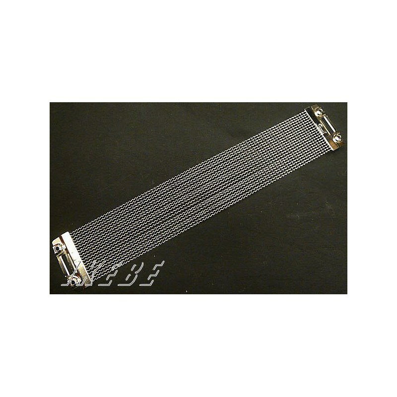 ■商品紹介〜Pearlスナッピー〜スタンダードなハイカーボンスチール製コイルのモデル。付属のスナッピーコードで装着し、汎用性の高いオールマイティーなサウンドが得られます。●材質：ハイカーボンスチール●フィニッシュ：クロームメッキ●サイズ：12インチ●本数：20本線●スナッピーコード（SNC-40）×2本付属検索キーワード：イケベカテゴリ_ドラム_その他ドラムアクセサリ_Pearl_新品 SW_Pearl_新品 JAN:4515295820142 登録日:2009/09/29 パール