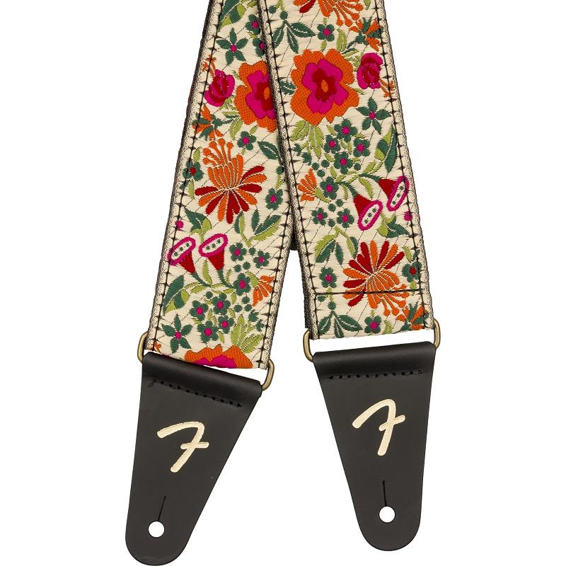 ■商品紹介Mosaic Jacquard Strapは、鮮やかなマルチカラーの刺繍デザインと、究極の快適さを実現する丈夫なシートベルト裏地が特徴です。シルバーハードウェアとレザーエンドがアクセントのこのUSA製ストラップは、人目を引くデザインと長持ちする品質を兼ね備えています。■長さ：80cm〜140cm■幅：約5.4cmUSA製検索キーワード：イケベカテゴリ_楽器アクセサリ_ギターストラップ_Fender USA_新品 SW_Fender USA_新品 JAN:0885978514724 登録日:2025/06/19 ストラップ ギターストラップ フェンダー ふぇんだー