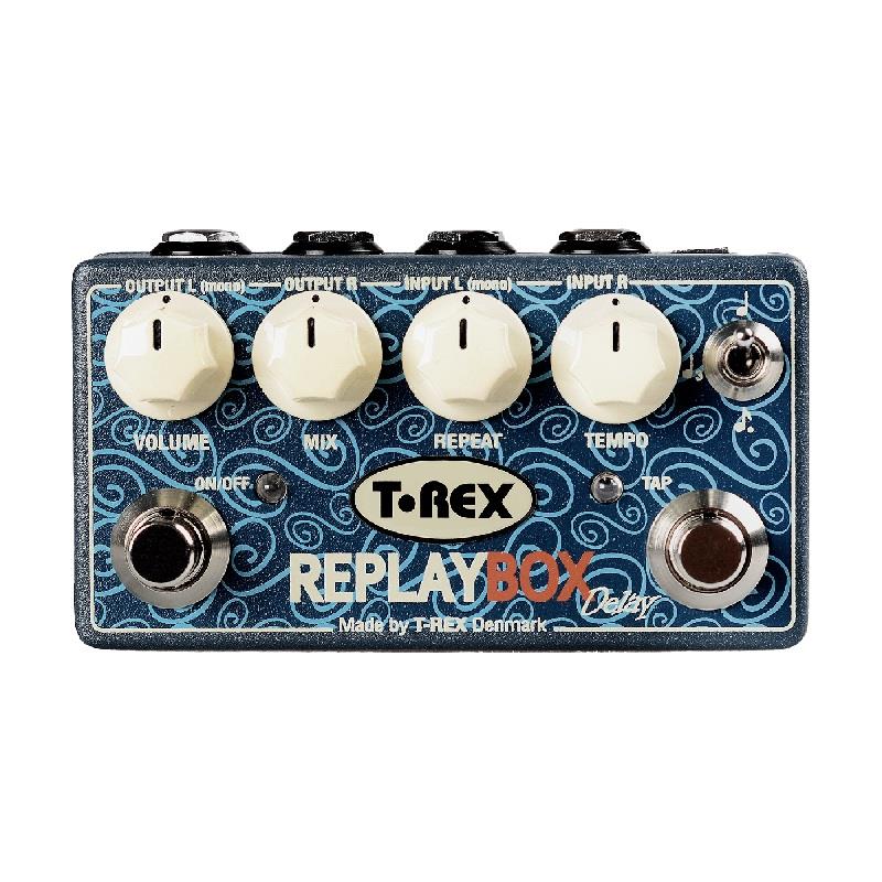 ■商品紹介小さな筐体に必要な機能を詰め込んだトゥルーステレオディレイペダルREPLAY BOXはコンパクトな筐体にステレオ入出力やタップテンポなどの機能を搭載したトゥルーステレオディレイペダルです。クリアで、原音に忠実なディレイが欲しいというユーザーからの声にお答えしたのが、このREPLAY BOXです。スタジオクオリティのデジタルディレイサウンドを実現し、ディレイタイムは最大3秒まで拡張されています。タップテンポは非常に便利ですが、サブディビジョンも同じように重要です。4分はスタンダードで多くの場面で使用されますが、付点8分で生まれるリズムは絶妙ですし、3連符がドンピシャの時もあります。そこで、T-REXはこれら3つのサブディビジョンを全てREPLAY BOXに搭載しました。サブディビジョンの設定に応じて、タップされたテンポを自動変換し、ディレイタイムを調整してくれます。REPLAY BOXはコンパクトな筐体ながらも、ステレオ入出力に対応しています。 また、内部DSPは入力されたLRの設定をノブの設定に合わせて個別に処理します。つまりLとRにそれぞれ個別のディレイペダルが配置されているようなものです。T-REXは常にアナログとデジタルのいいとこ取りを追求してきました。REPLAY BOXのコアはデジタルですが、ドライ信号回路は完全アナログで設計されています。レイテンシーを感じないダイナミックなサウンドを求めるなら、これが究極のアプローチであるはずです。主な特徴・クリアで原音に忠実なデジタルディレイ・原音を色付けしないアナログドライシグナル設計・最大 3 sec ディレイタイムとタップテンポ機能・ステレオ入出力・3つのサブディビジョン(4分/3連符/符点8分)■仕様詳細INPUTインピーダンス：1 MΩOUTPUTインピーダンス：1 kΩ電源：9 VDC センターマイナス (電源アダプター別売、電池駆動不可)消費電流：110 mA外部端子：INPUT(6.3mm TS x 2)， OUTPUT(6.3mm TS x 2)， DC IN(5.5mm x 2.1mm)外形寸法（高さ x 幅 x 奥行き）：50 x 115 x 60（mm）※ノブ、スイッチ含む重量：270 g検索キーワード：イケベカテゴリ_エフェクター_ギター用エフェクター_空間系_ディレイ_T-REX_新品 SW_T-REX_新品 JAN:0811059010908 登録日:2026/01/03 エフェクター コンパクトエフェクター ストンプボックス Tレックス