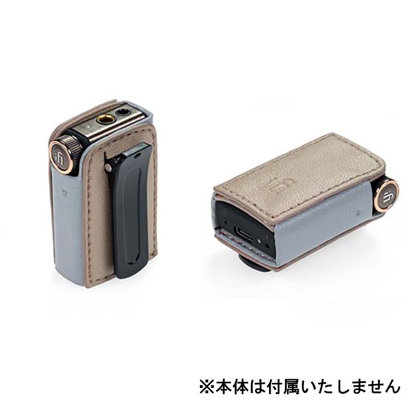 ■商品紹介【製品の特長】★GO blu専用ケースGO blu caseは、ユーザーの意見を取り入れ、より気軽に安心して持ち運ぶことを実現します。素材には手に馴染む本革を採用しました。GO blu caseはクリップを備えており、GO bluを簡単安全に持ち運べるようになります。また、コントロール・ノブや接続端子に配慮したデザインとなっており、ケースをつけたままでも操作性は変わりません。検索キーワード：イケベカテゴリ_レコーディング_レコーダー・プレイヤー_周辺機器・アクセサリ_iFi audio_新品 SW_iFi audio_新品 JAN:5060738786442 登録日:2026/08/13 アイファイオーディオ