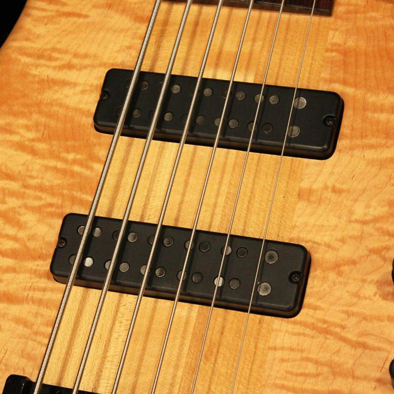 USED ��� Monarch 6 Elite (Figured Maple Top) '04 Fodera (�桼���� �����Ѵ�����)