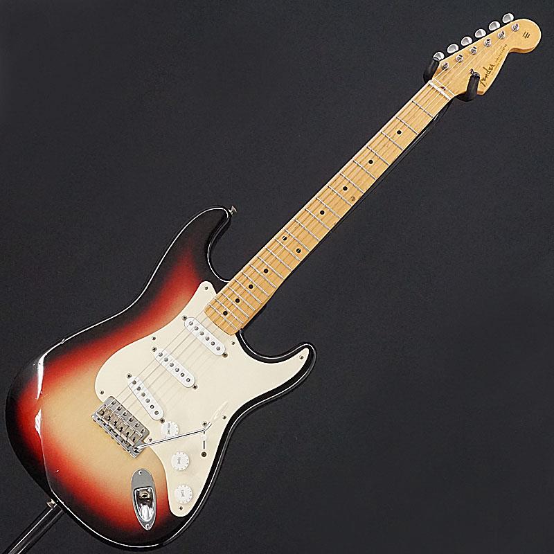 イケベ楽器楽天ショップのUSED 中古 1958 Stratocaster (3-Color Sunburst) [SN.CN700648] フェンダー Fender Custom Shop (ユーズド やや使用感あり)｜アングル3