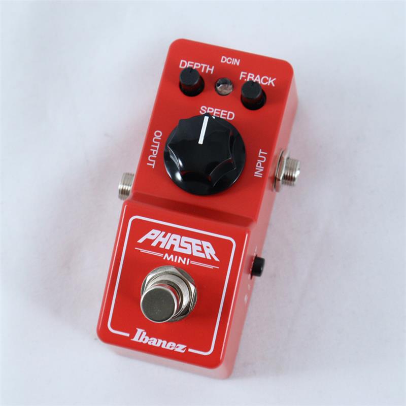 ■商品紹介「Ibanez PHMINI」の中古品が入荷！フル・アナログ回路採用によるナチュラルかつ温かみのあるモジュレーション・サウンドと、ペダルボードに簡単に組み込めるコンパクトさを両立したフェイザー・ペダルです。DEPTH， FEEDBACK， SPEEDの3つのノブを操作することで幅広いフェイザー・サウンドを創出できるのはもちろんのこと、STAGEスイッチによって位相シフトの段数を4ステージ/6ステージの2モードから選択することが可能です。これにより、トラディショナルなフェイザー・トーン（4-STAGEモード）から、より強力でドラスティックなフェイザー・トーン（6-STAGEモード）まで、多彩なサウンドを生み出します。ダイキャスト製で重量が有り、スイッチ面を傾斜させた踏み込み易いIbanez MINIシリーズ・オリジナルの筐体もまた、小さくて大きな特徴です。【状態】キズ・汚れなど使用感はありますが、動作良好です。【付属品】・箱・取扱説明書【中古保証】保証なし現状販売■仕様詳細■100% Analog Circuitry■True Bypass Switching■STAGE Switch (Stage 4/ Stage 6)■Made in Japan- Controls: Depth， Feedback， Speed- Size (mm): 51mmW x 93mmL x 57mmH- Weight (g): 270g消費電流: 5mA@9V9V/センター・マイナス電池駆動不可検索キーワード：イケベカテゴリ_エフェクター_ギター用エフェクター_モジュレーション系_フェイザー_Ibanez_ユーズド SW_Ibanez_ユーズド JAN:2500070895271 登録日:2026/06/22 エフェクター コンパクトエフェクター ストンプボックス アイバニーズ イバニーズ