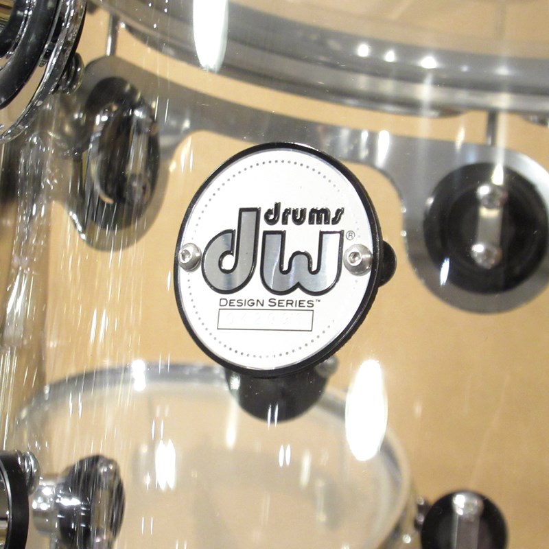 Design Series Acrylic 4pc Drum Kit [BD22，FT16，TT12&10] dw (新品)