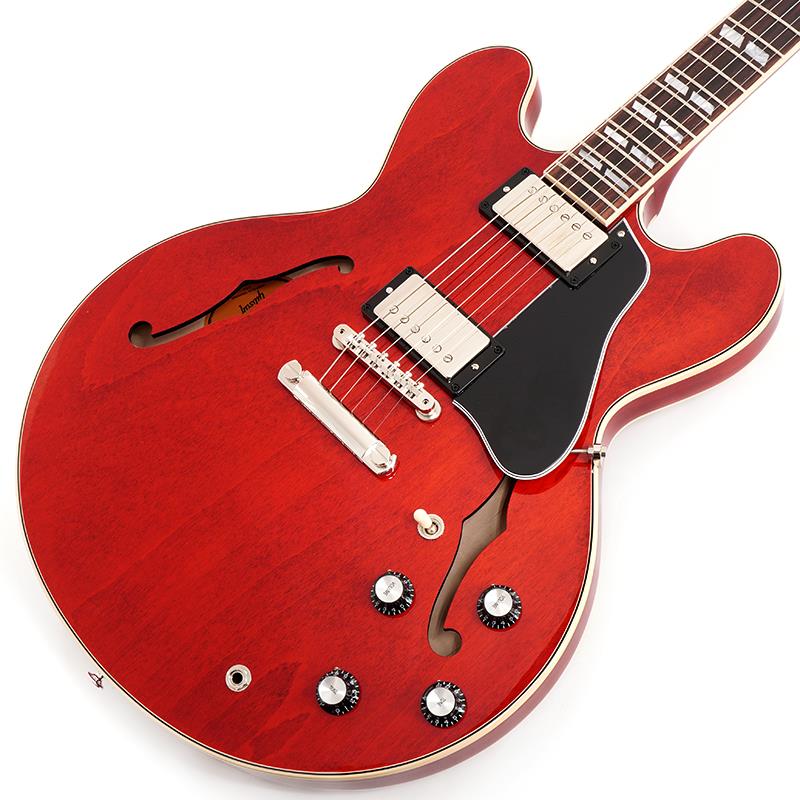 ■商品紹介ES-345ES-335の上位機種として登場したES-345は、ボディのマルチバインディングやスプリット・パラレログラムインレイなどの上位機種らしい豪華なルックスに仕上げられております。バリトンSWは装着されておりませんが、シンプルでわかりやすく、多くのプレイヤーが扱いやすい1本ではないでしょうか。基本的なスペックはES-355を踏襲しており、メイプル/ポプラ/メイプル3プライのボディーに、マホガニーネック、ローズウッド指板の伝統的な仕様となります。ピックアップには新しく開発された「Calibrated T-Type」ハムバッカーを搭載。箱モノ独特の奥行きのある艶やかなクリーントーンは勿論、歪ませた際にもしっかりと芯の残るサウンドはジャンルを選ばずオールマイティに活躍してくれます！是非、この機会にお試し下さい！！S/N 205660026Weight≒3.68kg■仕様詳細BodyBody Top Material: 3-ply Maple/Poplar/MapleBack Material: 3-ply Maple/Poplar/MapleBracing: Quarter-Sawn Adirondack SpruceCenterblock: MapleBinding: 3-ply CreamFinish: Gloss Nitrocellulose LacquerNeckNeck Material: MahoganyNeck Profile: Rounded CScale Length: 24.75 / 62.865cmFingerboard Material: RosewoodFingerboard Radius: 12 / 304.8mmNumber of Frets: 22Frets: Medium JumboNut Material: Graph TechNut Width: 1.7 / 43.053mmEnd-of-Board Width: 2.26 / 57.404mmInlays: Acrylic Split ParallelogramHardwareFinish: NickelBridge: ABR-1 Tune-O-MaticTailpiece: Aluminum StopbarTuners: Grover Rotomatics w/ Kidney ButtonsPick Guard: 5-ply BlackControl Knobs: Black Top Hats with Silver ReflectorsSwitch Tip: CreamElectronicsNeck Pickup: Calibrated T-TypeBridge Pickup: Calibrated T-TypeControls: 2 Volumes， 2 Tones & Toggle Switch (Hand-wired with Orange Drop Capacitors)ハードケース付属検索キーワード：イケベカテゴリ_エレキギター_セミアコ_Gibson_ES Models | Full Acoustic Models_新品 SW_Gibson_新品 JAN:4580568413697 登録日:2026/05/13 エレキギター ギブソン イーエス