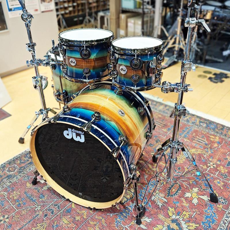 �ڼ���������/Ǽ����6�������ʸ�����桪��Collector's SonicPly 4pc Drum Kit [BD22��FT16��TT12&10 / Natural to Quick Royal Blue Burst over Horizontal Padauk] dw (����)