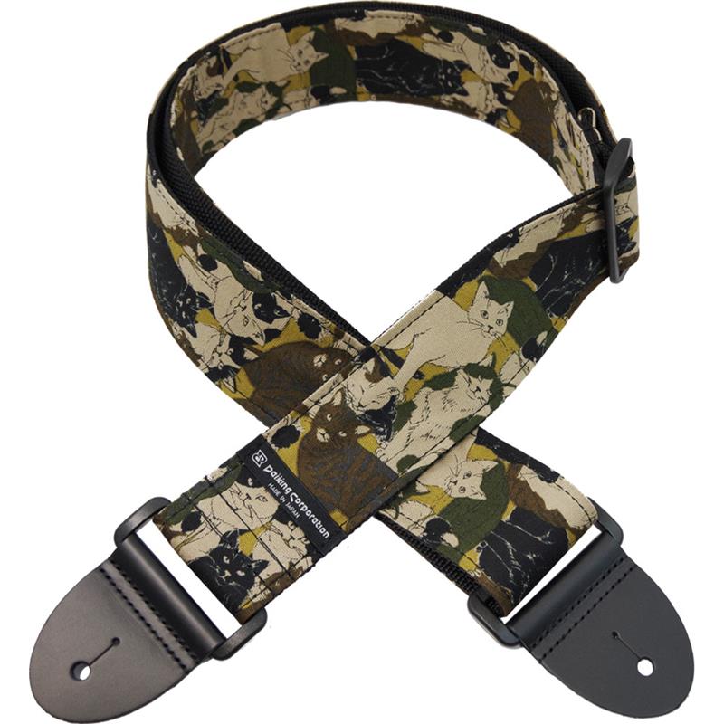 ■商品紹介DaikingStrap/Made In Japan日本製にこだわった高品位ギターストラップ、「DaikingStrap(ダイキングストラップ)」が入荷しました！楽器をなるべく傷つけない用に他のストラップではあまり見られないプラスチックパーツを使用しております。また、ストラップエンドには高い強度を持つ、高級な本革を使用してます。◆幅：約5cm◆長さ：約80cm-約142cm・自社工房で製作した日本製・YKK製プラスチックパーツ・YKK製ポリプロピレンテープ（裏地）・本革ストラップエンド・クロスには日本製生地を使用※生地を裁断して製造しているため柄は1本1本異なります。検索キーワード：イケベカテゴリ_楽器アクセサリ_ギターストラップ_Daiking Corporation_新品 SW_Daiking Corporation_新品 JAN:4571694380977 登録日:2026/03/20 ストラップ ギターストラップ ダイキング ダイキン