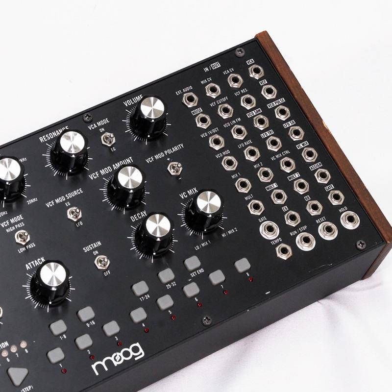 Moog Mother-32