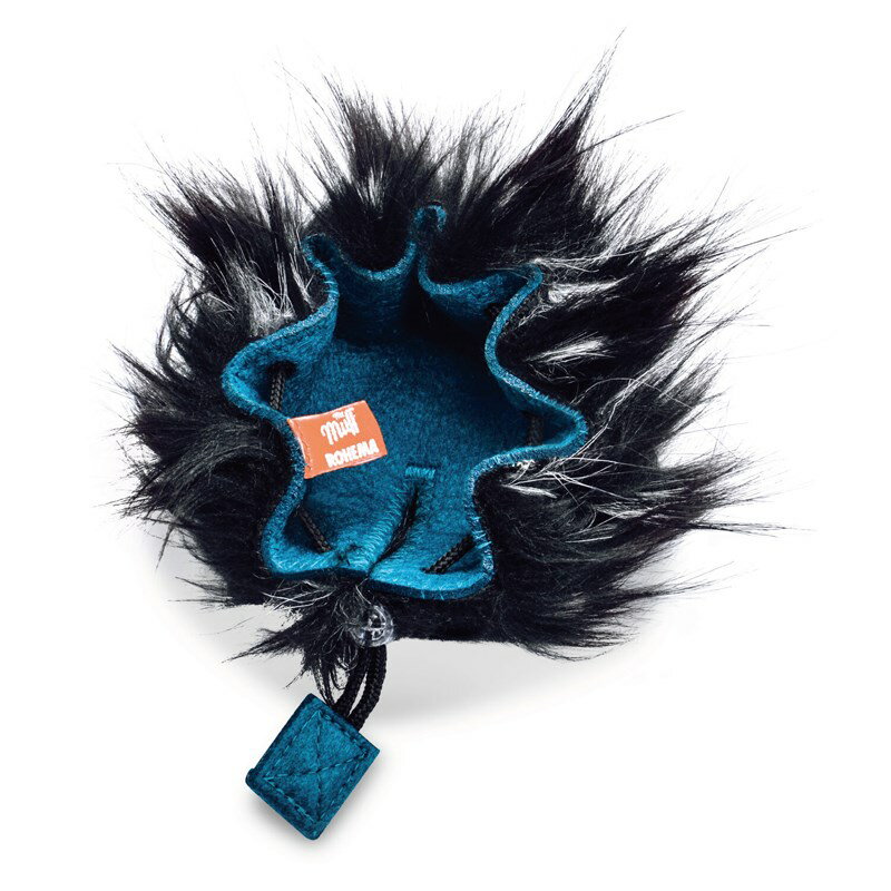 ■商品紹介＜Muff Kopf / Mr.muff バスドラムビーター用マフ・カバー＞MuffKopfはバスドラムを素早く簡単にミュートし、ヴィンテージサウンドを実現することが可能。表面は柔らかくアタックを抑え、ソフトなサウンドに変わります。MuffKopfは通常のビーターに装着可能です。コードストッパー付きより、Muffをしっかり固定することが可能。時間のかかるビーター全体の交換は不要、曲と曲の間に素早く音を変えることもできます。＜主な特徴＞・柔らかなマフにより簡単にヴィンテージサウンドが演出可能。・様々なビーターに着脱可能。・マレットなどに装着して独特なサウンド変化もお楽しみ頂けます。※注意事項※ビーターにMuffKopfを取り付けるには紐を全開にし、その輪にビーターのヘッドを通す必要があります。※画像はイメージです。キックペダルは付属しません。検索キーワード：イケベカテゴリ_ドラム_その他ドラムアクセサリ_ROHEMA_新品 SW_ROHEMA_新品 JAN:4042241181281 登録日:2022/09/11 ロヘマ