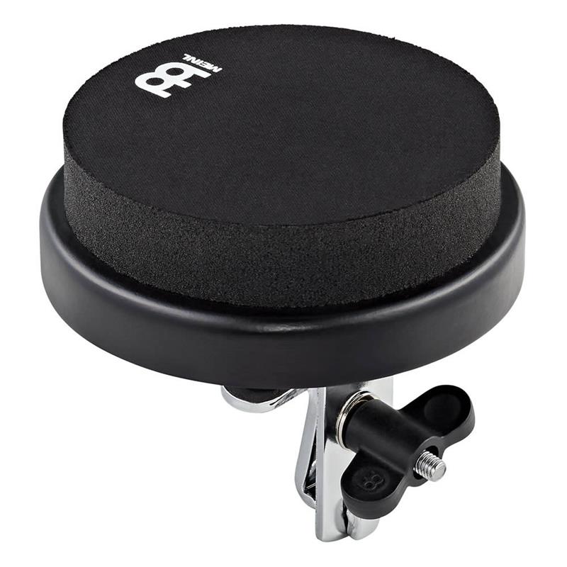 ■商品紹介ass Drum Mounted Pad 4''＞コンパクト設計でバスドラムフープへマウント可能な、MEINLで最も静かなMarshmallow Foam Padを採用した練習パッドです。バスドラムのフープに取り付けることで、ライブやリハーサル前や曲間のMC中に、ドラムキットに座りながらも静かにウォーミングアップが可能となります。また、デスクの一部分など薄めの場所に取り付けたりして、仕事や勉強中のオフィスでのスキマ時間の手の運動へも活用できる、便利なドラム練習＆リラックスツールとも活用できます。マウント部分にはガードパッドが施されており、フープやセッティング箇所を保護します。検索キーワード：イケベカテゴリ_ドラム_トレーニングドラム_MEINL_新品 SW_MEINL_新品 JAN:0842960153767 登録日:2026/03/10 トレーニングドラム ドラムパッド 練習ドラム 練習用ドラム マイネル