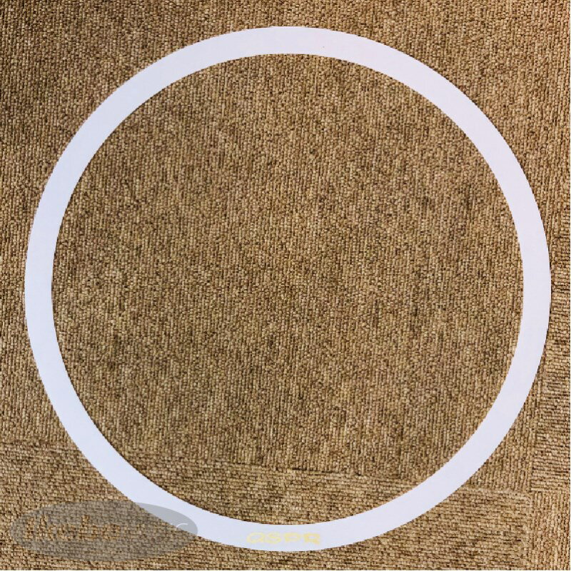 ■商品紹介☆リング・ミュート☆【ASPR -Effect Ring-】White、Black、ドラムヘッドと同じ250μフィルムを使用したアイテム。置くだけで簡単にしっかりしたミュート効果を発揮します。ERWH14サイズ：14インチリング幅：18mmカラー：Whiteロゴ：Gold検索キーワード：イケベカテゴリ_ドラム_その他ドラムアクセサリ_ASPR_新品 SW_ASPR_新品 JAN:2500210002651 登録日:2019/05/29 アサプラ