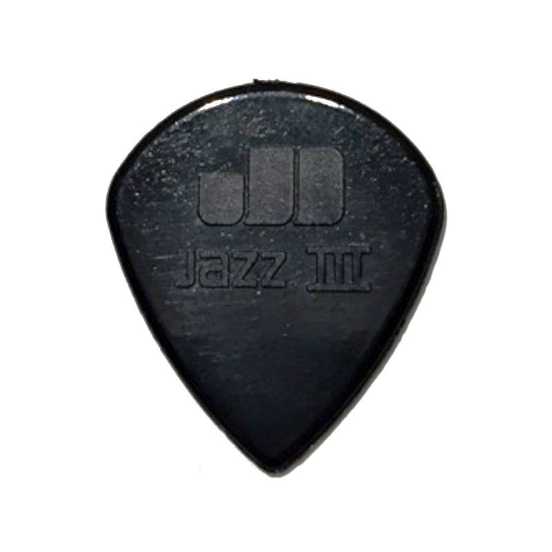 ■商品紹介Dunlop 47R JAZZ III多種多様なラインナップを取り揃え、その独特な質感から弦のタッチニュアンスが出やすくリリース感もスムーズなことから多くのプロミュージシャンに愛用されています。立ち上がりの早さとピッキングレスポンスの良さからジャンルを問わずテクニカル系ギタリストに支持されているモデル。■カラー：Black■ゲージ：1.38mm ■先端： Sharp検索キーワード：イケベカテゴリ_楽器アクセサリ_ピック_Dunlop (Jim Dunlop)_新品 SW_Dunlop (Jim Dunlop)_新品 JAN:0710137008687 登録日:2016/08/31 ピック ギターピック ダンロップ ジムダン ジムダンロップ