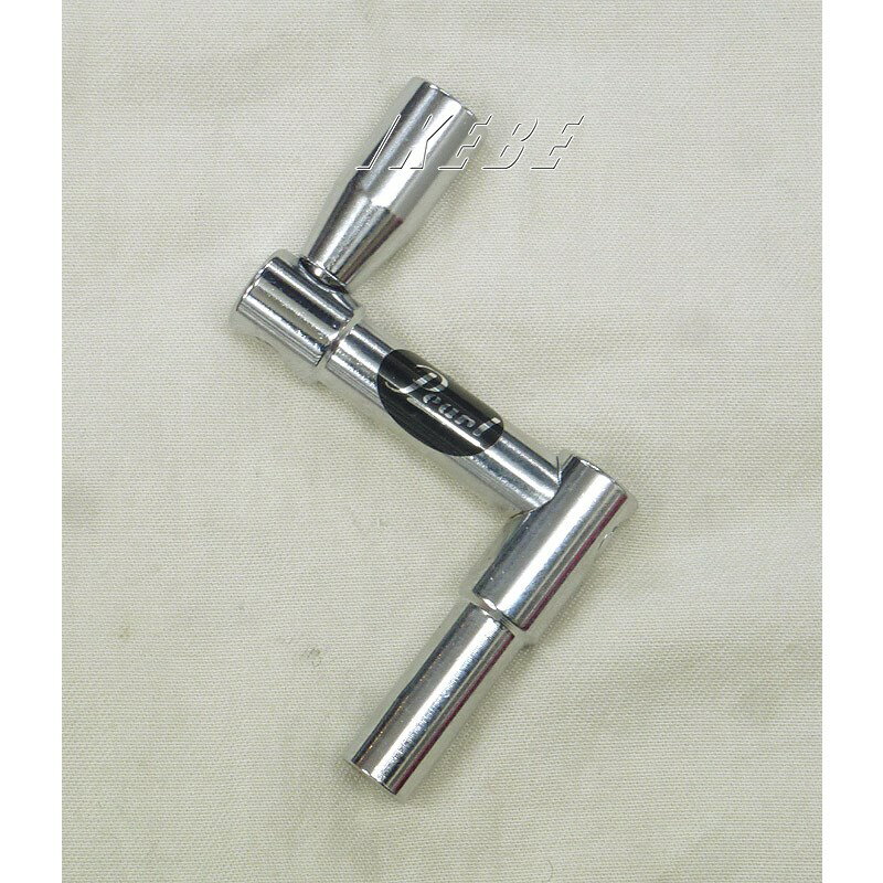 ■商品紹介☆スピン・チューニング・キー☆テンションボルトを差し込み、ハンドルの様にぐるぐると回して、スピーディーにボルトを回す事の出来るチューニングキー。ヘッド交換等、一気にボルトを締める/緩める時に便利。検索キーワード：イケベカテゴリ_ドラム_その他ドラムアクセサリ_Pearl_新品 SW_Pearl_新品 JAN:4515295041882 登録日:2014/02/10 パール