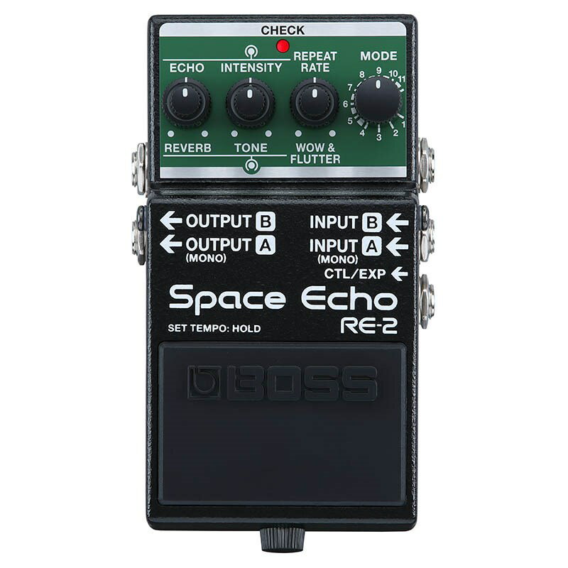 ■商品紹介Compact Space EchoRE-2は、Roland RE-201 Space Echoをかつてないレベルで再現したコンパクト・ペダルです。1974年にリリースされたRE-201は、世界中のミュージシャンから愛されているレジェンド・プロダクトであり、リズミカルで温かみのあるエコー・サウンドは唯一無二の世界観を作り出します。オリジナルを知り尽くしたBOSSがサウンドと挙動まで再現した RE-2には、ミュージシャンが心地よいと感じるSpace Echoの魅力が凝縮されています。伝説の名機Space Echoテープ・エコーは、やまびこ効果を得ることのできる最初のエフェクターで、温かみのあるダイナミックなサウンドが多くのミュージシャンを魅了しました。1974年に誕生したRoland RE-201 Space Echoは、再生ヘッドが1つ搭載された一般的なユニットとは異なり、等間隔で配置された3つの再生ヘッドにより、リズミカルなエコーを実現。また、テープへの負荷を最小限に留めることで高いパフォーマンスを発揮する、革新的なフリーランニング方式が採用されました。アイコニックなサウンドが得られる SPRING REVERBも内蔵しており、これらの設定やコントロールはフロントのノブで簡単に調節可能。また、アナログのプリアンプ部では、サウンドにこだわりの強いミュージシャンが好む、楽器としての魅力を引き出すエッセンスが加えられていました。名機の魅力を凝縮BOSSは長年に渡り蓄積してきたSpace Echoに関する膨大なデータに加え 、自社で保管している貴重なミント・コンディションのオリジナル・ユニットと、複数のヴィンテージRE-201を徹底的に再解析。録音／再生のメカニズムやモーター動作などの検証を慎重に重ねた上で、Space Echoの魅力をコンパクト・ペダルの筐体に凝縮しました。オリジナル同様、3つの再生ヘッドとリバーブの組み合わせをMODEノブで簡単に選択可能。REPEAT RATEはオリジナルの2倍の長さへと拡張することもできるため、 現代の音楽でも十分な魅力を発揮します。WOW&FLUTTERノブでは、磁気テープの回転が不安定になることで発生する自然なモジュレーション効果をコントロール。また、これらのノブはオリジナルと同様の挙動まで再現しているので、過激な設定で発振音を得る際にも、オリジナルを触っているかの様な生々しい機構の動きを感じながらリアルタイム・コントロールが行えます。さらに、ダイレクト音をプリアンプに通すか通さないかも選択可能。プリアンプ通過時にはSpace Echo特有の温かみのあるダイレクト・サウンドが得られます。RE-2は、Space Echoの魅力をコンパクト・ペダルに凝縮した。ペダルボードに追加しやすいモデルです。便利な機能RE-2は、コンパクトながら多数の便利な機能を備えています。ペダルを長押しすることで、タップテンポ機能や、エコー音を過激にうねらせるTWISTのON/OFFがコントロール可能。入力はステレオ対応となっているため、広がりのあるリバーブ効果を存分に発揮できます。ペダルの上部にはCARRY OVERのON/OFF スイッチを搭載しており、エフェクトをオフにした際にエコー音を残すか否かまで、簡単に設定することができます。表現を広げる外部拡張RE-2はCTL1，2/EXPの拡張端子を装備。本体のペダルではタップテンポの入力、増設したペダル・スイッチでTWISTをON/OFFできます。エクスプレッション・ペダルを接続すれば、任意のパラメータを複数同時に制御することも可能。演奏しながらSpace Echoの特徴的な発振音を生み出すことができます。■仕様詳細■主な仕様●モード：11 種類●規定入力レベル　INPUT A（MONO）、INPUT B：-20dBu●最大入力レベル　INPUT A（MONO）、INPUT B：+7dBu●入力インピーダンス　INPUT A（MONO）、INPUT B：1M Ω●規定出力レベル　OUTPUT A（MONO）、OUTPUT B：-20dBu●最大出力レベル　OUTPUT A（MONO）、OUTPUT B：+7dBu●出力インピーダンス　OUTPUT A（MONO）、OUTPUT B：1k Ω●推奨負荷インピーダンス　OUTPUT A（MONO）、OUTPUT B：10k Ω以上●バイパス：バッファード・バイパス●コントロール：MODE つまみ、REPEAT RATE つまみ、WOW & FLUTTER つまみ、INTENSITY つまみ、TONE つまみ、ECHO つまみ、REVERB つまみ、CARRYOVER スイッチ、 ペダル・スイッチ●インジケーター：CHECK インジケーター（バッテリー・チェック兼用）●接続端子　INPUT A（MONO）、INPUT B、OUTPUT A（MONO）、OUTPUT B 端子：標準タイプ、CTL/EXP 端子：TRS 標準タイプ、DC IN 端子●電源：アルカリ電池（9V 形）、AC アダプター（別売）●消費電流：75mA●連続使用時の電池の寿命　アルカリ電池：約 4.5 時間　※使用状態によって異なります。●外形寸法：73（幅）× 129（奥行）× 59（高さ）mm●質量（乾電池含む）：450g●付属品：保証書、チラシ（安全上のご注意、使用上のご注意、お問い合わせの窓口）、アルカリ電池（9V 形）；本体に接続済み●別売品　AC アダプター：PSA-100、フットスイッチ：FS-5U、デュアル・フットスイッチ：FS-6、FS-7　　　　　エクスプレッション・ペダル：FV-500H、FV-500L、EV-30、Roland EV-5※ 0dBu ＝ 0.775Vrms※仕様およびデザインは改良のため予告なく変更することがあります。検索キーワード：イケベカテゴリ_エフェクター_ギター用エフェクター_空間系_ディレイ_BOSS_Delay ／ Reverb_新品 SW_BOSS_新品 JAN:4957054519025 登録日:2022/03/18 エフェクター コンパクトエフェクター ストンプボックス ボス