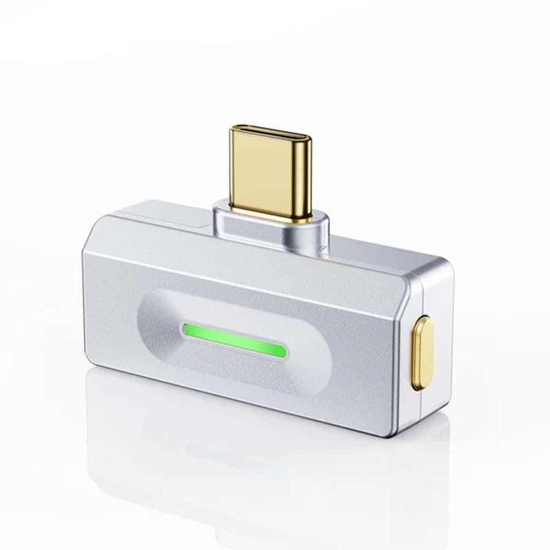 ■商品紹介【製品の特長】クアルコム製「QCC5181」を搭載した高音質Bluetoothトランスミッター。LDAC、aptX Lossless、aptX Adaptive 96kHz/24bitなど幅広いコーデックに対応し、非クアルコム製チップ搭載のAndroidスマートホンでもaptX伝送が可能です。端末に差し込むだけで、ハイレゾクラスのワイヤレスリスニングを実現します。アプリによる設定変更やファームウェア更新などにも対応し、さらに、本体重量わずか5gの超コンパクト設計です。・最新のSoC「QCC5181」を搭載し、LDAC、aptX Losslessなどの高音質コーデックに対応・混雑した環境でも、安定して音が届くBluetooth6.0・プラグアンドプレイで、どこでもロスレスオーディオ・aptXコーデックを包括的にサポート・多機能ボタンで、すばやくペアリングとモード切替・聴きながら充電。充電専用USB Type-C端子・コントロールアプリによるインテリジェントな制御・RGBライトで、接続状態とコーデックを直感表示・美しさと実用性を両立した、ミニマルデザイン●新のSoC「QCC5181」を搭載し、LDAC、aptX Losslessなどの高音質コーデックに対応手のひらサイズながら、最新のSoC「QCC5181」を搭載し、多彩な高音質コーデックに対応しています。クアッドコアプロセッサーアーキテクチャと、240MHz動作のデュアルコアQualcomm(R) Kalimba(TM) DSPオーディオプロセッサーにより、複雑なオーディオアルゴリズムや処理にも十分な計算能力を備えています。さらに、Snapdragon Soundにも対応しており、没入感のあるロスレスオーディオ体験を提供します。※Snapdragon Soundの利用には、対応するBluetoothヘッドホンとのペアリングが必要です。●混雑した環境でも、安定して音が届くBluetooth6.0Bluetooth6.0実装により、最小限の電力使用量で安定した高性能長距離接続を実現します。さらに、低遅延と堅牢な干渉防止機能により、次世代のワイヤレス体験が得られます。・オープンエリアでの伝送範囲50m+・障害物のある場所での伝送範囲35m+●プラグアンドプレイで、どこでもロスレスオーディオAIR LINKをデバイスに差し込むだけで、LDAC、aptX Adaptive 96kHz/24bit、およびaptX Losslessに対応したワイヤレス伝送が可能になります。ハイレゾオーディオ認証により、プレミアムなワイヤレスオーディオ体験を提供します。●aptXコーデックを包括的にサポートLDACおよびSBCコーデック伝送をサポートするだけでなく、aptX Adaptive、aptX Lossless、aptX、aptX HD、aptX Low Latencyを含むすべてのQualcomm aptX コーデックもサポートしているため、デバイスにあわせた最適なコーデック選択をし、音楽を楽しむことができます。※AAC伝送は現在対応しておりません。●多機能ボタンで、すばやくペアリングとモード切替専用の多機能ボタンにより、ペアリングや接続解除を簡単に行えます。さらに、aptX AdaptiveおよびLDAC接続時には、各コーデックに搭載されたモードをワンタッチで切り替えることができます。・多機能ボタンを3秒間押すと、ペアリングモードに入ります・多機能ボタンを10秒間押すと、ペアリングされたすべての接続が解除され、ペアリングモードに入ります・aptX Adaptive接続時：ボタンを一回押すごとに「低遅延モード」と「高音質モード」が切り替わります・LDAC接続時：ボタンを一回押すごとに「接続優先モード」「アダプティブモード」「高音質モード」が切り替わります●聴きながら充電。充電専用USB Type-C端子充電専用のUSB Type-C端子により、スマートホンとAIR LINKを接続している間でもスマートホンへの充電が可能です。※充電機能は5V充電に対応したデバイスのみでご使用いただけます※ラップトップPCなど高電圧の充電を必要とする機器には対応していません。接続しないでください●コントロールアプリによるインテリジェントな制御FiiO Controlアプリ、またはWebインターフェイスを使用して、デバイスを簡単にセットアップおよび管理できます。Bluetoothコーデックの切り替え、ファームウェアの更新、複数デバイスへの接続などを設定できます。※Androidスマートホン/タブレットはUSB経由で制御アプリに接続します。Appleのスマートホン/タブレットはBluetooth経由で接続します。WebインターフェイスはUSB経由で接続します。●RGBライトで、接続状態とコーデックを直感表示RGBライトにより、接続ステータスと現在使用しているBluetoothコーデックが一目でわかります。必要な情報を直感的に確認でき、状況を迷わず把握できます。●美しさと実用性を両立した、ミニマルデザインAIR LINKは、美しさと実用性を兼ね備えたミニマルなデザインを採用しています。超軽量でありながら頑丈な構造を持ち、ブラックとシルバーの2色から選択できます。金メッキコネクタは摩耗や酸化に強く、安定した信頼性の高い接続を提供します。【製品の仕様】●BluetoothチップQCC5181●Bluetooth バージョンBluetooth6.0●対応コーデックSBC、aptX、aptX LL、aptX Adaptive、aptX Lossless、aptX HD、LDAC●Bluetoothマルチポイント対応●最大サンプリングレート96kHz　24bit●USBポート（オス）USB Type-C USB1.0（給電　データ転送）●USBポート（メス）USB Type-C （充電専用）●入力電力5V　1A●サイズ約34.5mm x 23.5mm x 9.5mm●重量約5g●付属品USB Type-A to C アダプター／クイックスタートガイド検索キーワード：イケベカテゴリ_レコーディング_レコーダー・プレイヤー_周辺機器・アクセサリ_FiiO_新品 SW_FiiO_新品 JAN:4562314021127 登録日:2026/08/06 フィーオ