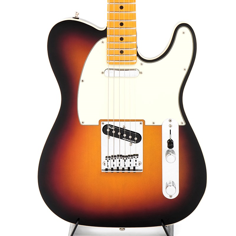 ■商品紹介お勧め中古品！Fender USA American Ultra Telecasterがお勧め中古品で入荷！2022年製です！飽きのこないUltraburstカラーが存在感を与える一本です！抜けの良いメイプル指板仕様です！Fender American Ultra SeriesフェンダーのUSA製ラインナップの新しいフラッグシップとなるUltraシリーズは、卓越したプレイヤー向けのハイエンドスペックを搭載しています。ミディアムジャンボフレットを装備した10?14インチのコンパウンドラジアス指板をフィー チャーした独自Modern Dシェイプネックは、丁寧なエッジのロールオフ加工が施され、ボディとネックヒール部には新たなコンター加工を採用。まるで体の一部に溶け込むような快適な弾き心地を実現しています。Telecasterモデルには新開発のUltra Noiseless Vintage Teleシングルコイルピックアップをネックとブリッジには搭載し、高出力でありながら透明感のある、広いダイナミックレンジを確保したサウンドが得られます。S-1スイッチでパラレル／シリーズのピックアップコンビネーションが切り替えられます。今回、お勧め中古品が入荷です！2022年製になります。細かいスリ傷やピックガードの弾き傷、元々からの塗装の小さいくぼみ、塗装の引き、汚れの箇所、パーツのくすみは見受けられますが、まずまずの一本です！当店にてフルメンテナンスとクリーニングを施しておりますので、すぐにご使用出来る一本です！フレットも傷取り処理済です。ご使用に問題ございません、約9割残りです。ナットもご使用に問題ございません。トラスロッドも通常の調整に問題ございません。飽きのこないUltraburstカラーが存在感を与える一本です！抜けの良いメイプル指板仕様です！ウェイトは約3.69Kgです。芯のあるサウンドを生み出すバランスです！付属品はハードケース、鍵、レンチ類、シャーラーロックピン受け側x2になります。是非、この機会をお見逃し無く！SN. US222042451Weight≒3.69kg付属品　ハードケース、鍵、レンチ類、シャーラーロックピン受け側x2。■仕様詳細Series: American UltraBody Material: AlderBody Finish: Gloss PolyurethaneNeck: Maple， Modern DNeck Finish: Satin Urethane with Gloss Urethane Headstock FaceFingerboard: Maple， 10 to 14 Compound Radius (254 mm to 355.6 mm)Frets: 22， Medium JumboPosition Inlays: Black Pearloid Dots (Maple)， White Pearloid Dot (Rosewood)Nut (Material/Width): Bone， 1.685 (42.8 mm)Tuning Machines: Deluxe Cast/Sealed Locking (all short posts)Scale Length: 25.5 (648 mm)Bridge: 6-Saddle American Tele with Chromed Brass SaddlesPickups: Ultra Noiseless Vintage Tele (Bridge)， Ultra Noiseless Vintage Tele (Neck)Pickup Switching: 3-Position Blade: Position 1. Bridge Pickup， Position 2. Bridge and Neck Pickups， Position 3. Neck PickupSpecial Electronics: S-1 Switch Activates Series Wiring Option in Middle Pickup PositionControls: Master Volume (S-1 Switch)， Master ToneControl Knobs: Knurled Flat-TopHardware Finish: Nickel/ChromeStrings: (.009-.042 Gauges)※当店の取り扱い商品は中古の1点限りのご用意となります為、誠に勝手ながらご注文のお客様優先でのご案内とさせて頂きます。お問い合わせやお取置きのご依頼の際は予めご了承下さいますようお願い致します。イケベ楽器店Website以外の商品ページをご覧のお客様は、「取扱店舗の商品ページを見る」または「楽器店の購入ページへ」よりご注文下さい。検索キーワード：イケベカテゴリ_エレキギター_TLタイプ_Fender USA_American Ultra_ユーズド SW_Fender USA_ユーズド JAN:2500010674959 登録日:2025/04/02 エレキギター フェンダー ふぇんだー フェンダーUSA アメリカンウルトラ アメトラ