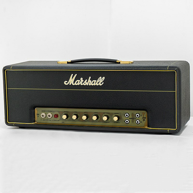 ■商品紹介整流管としてGZ34を搭載された、JTM45の鋭く透明なクリーントーンと滑らかでウォームなサスティーンを忠実に再現可能なJTM45/2245の中古品が入荷！！！2245はオリジナルのJTM45と同様に鋭く透明なクリーントーンと滑らかでウォームなサスティーンを忠実に再現することができました。深み、暖かさを持ち、クリーミーにドライブするクランチ・サウンドは、まさに60s、70sの名演を作り上げてきた元祖マーシャル・サウンドです！！！外観的にはパネルの変色はあるものの、筐体的には非常にキレイな状態をキープしております！！！動作良好。国内正規品、2016年製。■付属品：マニュアル、ACケーブル。動作保証3ヶ月（真空管は除く）検索キーワード：イケベカテゴリ_ギターアンプ・ベースアンプ_ギターアンプ_ヘッド_チューブ_Marshall_Vintage Reissues_ユーズド SW_Marshall_ユーズド JAN:2500070543356 登録日:2025/03/11 ギターアンプ マーシャル