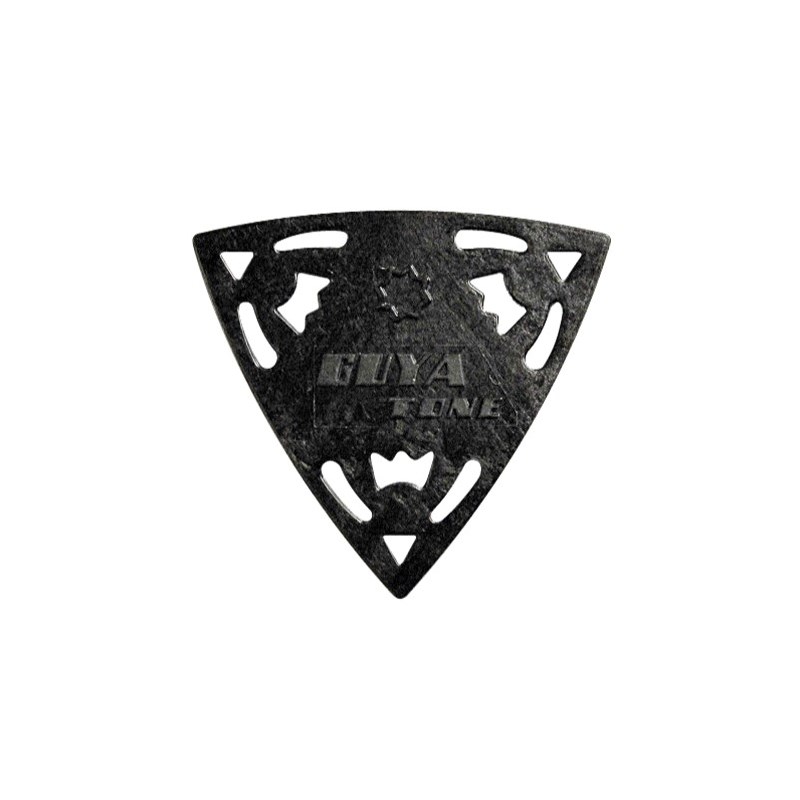 ■商品紹介Crystal Fragment Pickはホールド部厚が2mm(滑り止め凸部除く)、そして先端部に向けて放物線状に薄くなる立体形状、ピックのスタビリティを高め、正確なピッキング表現を可能としました。ピッキング時に発生する不要なスクラッチノイズを軽減するスリットを設けることで、ギター本来のアタック音・発音がより感じられます(実用新案取得済：登録第3217781号)。Crystal Fragment Pick 2ではスリット形状を再考し耐久性と理想のサウンドをシンプルな形で解決。演奏感覚(振動)をよりセンシティブに伝達します。一般的にカーボンと耳にすると、堅く金属的な音をイメージされるかと思います。Crystal Fragment Pick 2で使用されるカーボンはナイロンと混合された素材で、シナリは殆どないにも関わらず耳障りな衝撃音がありません。サウンドは太く、甘く、タイト！ディストーションを掛けても不要なアタック音はほぼ感じません。バランスの取れた倍音はハードで鋭く速いフレーズをより惹き立てます。RT(Round Triangle)：オーソドックスな三角形状、プレイスタイルを選びませんST(Sharp Triangle)：ベーシストと逆アングルピッキング奏者を意識して開発JT(JAZZ Triangle)：技巧派にお薦め、ファンキーなカッティングはピック逆側で！MR(Multi Round)：非対称形状が新しいフィーリングと理想のホールディングを実現※全てのピックは美しいアタック音を得るため比較的シャープな先端形状です検索キーワード：イケベカテゴリ_楽器アクセサリ_ピック_Guyatone_新品 SW_Guyatone_新品 JAN:4550623011182 登録日:2025/03/11 ピック ギターピック