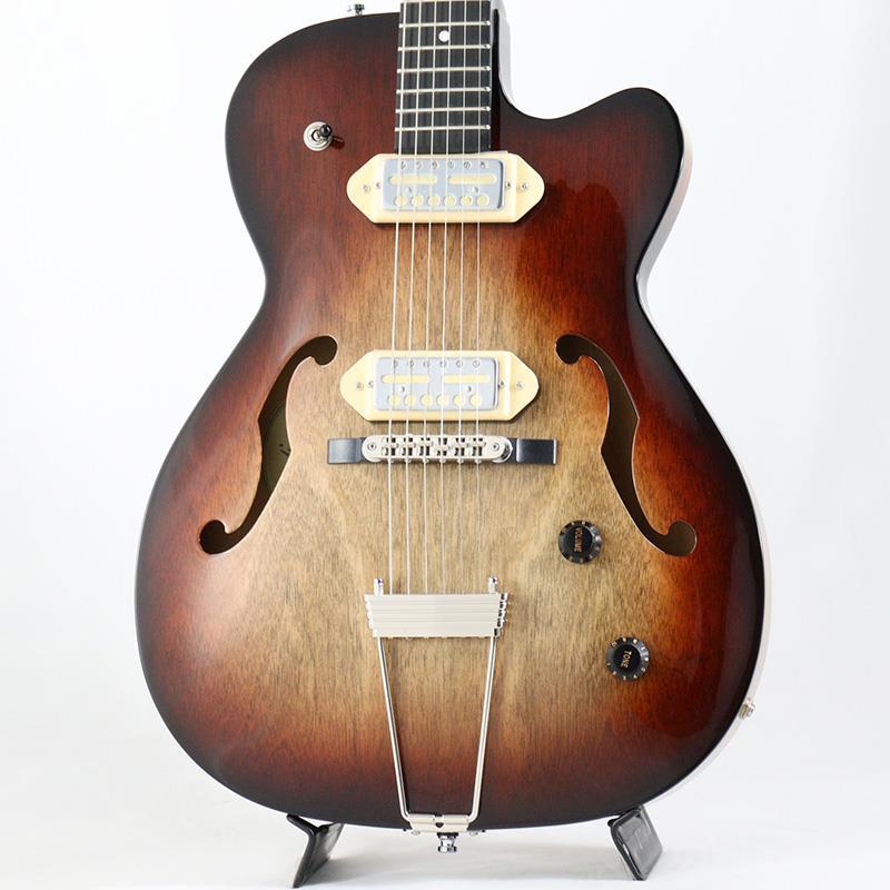 ■商品紹介新品チョイキズ特価！5th Avenue TL Gold Foil Vintage Burst HG は、ゴダンの代表的なMontrealシリーズと5th Aveシリーズを融合させたエレクトリックギターです。取り回しの良いミディアムサイズのフルホロウボディは、カナディアンワイルドチェリーを主材料に使用しており、温かみのあるサウンドと卓越した表現力を提供します。指板にはEbony材を採用し、音の立ち上がりの速さを体感いただけます。高性能なLollar Gold Foil ピックアップを搭載し、ブルースからロック、ジャズまで、多岐にわたる音楽スタイルに対応できる表現力を持っています。【特徴】・ボディ材質：カナディアンワイルドチェリー。深みのあるサウンドと優れた反応性・ネック材質：シルバーリーフメイプル。耐久性と安定した演奏性・フィンガーボード：エボニー、R406.4mmで滑らかなプレイアビリティ・ピックアップ：Lollar Gold Foil。クリアで豊かなトーン・フィニッシュ：ヴィンテージバーストカラーにクリームカラーのドッグイヤーピックアップ、上品なグロスフィニッシュカナダ産の木材であるカナディアンワイルドチェリーボディは軽量ながらも甘く、素直なサウンドをもち、シルバーリーフメイプルネックとの組み合わせで従来のアーチトップギターよりも低・中音域が豊かで、ダイナミックで豊かなトーンを奏でます。レスポンスに優れたクリアなサウンドのGold Foilを搭載し、表現力豊かなブルース、エネルギッシュなロック、洗練されたジャズまで、あらゆるスタイルに対応可能。クリームカラーのドッグイヤーとヴィンテージバーストカラーに上品なグロスフィニッシュが、モダンで上品な魅力を引き立てています。※画像はサンプルです。製品の特性上、杢目、色合は個体ごとに異なります。■仕様詳細Body Top: Canadian Wild CherryBack and Sides: Canadian Wild CherryNeck: Silver Leaf MapleFingerboard: EbonyFingerboard Radius: 16 (406.4 mm)Scale Length: 24.84 (630.936 mm)Frets: 21Fret Size: MediumNut Type: GraphtechNut Width: 1.72 (43.688 mm)Bridge and Tailpiece: Graphtech Adjustable Tusq Bridge (base) w/ T.O.M. With brass Saddles and trapeze tailpieceFront Pickup: Lollar Gold FoilRear Pickup: Lollar Gold FoilControls: 1x Tone， 1x Volume， 3-way ToggleString Set: D'Addario EXL115 Nickel WoundString Gauges: .011 .014 .018 .028 .038 .049Color Name: Vintage BurstFinish: High Glossギグケース付属検索キーワード：イケベカテゴリ_エレキギター_フルアコ_Godin_アウトレット SW_Godin_アウトレット JAN:0623501052844 登録日:2026/04/06 エレキギター ゴダン