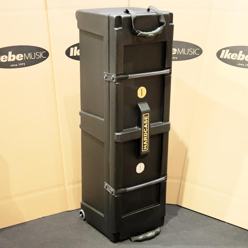 ■商品紹介＜HARDCASE＞ハードケースは、Made in U.K.の、一体成型・樹脂製ケースで、その素材は柔軟性・耐久性に優れており、丈夫さが売り。運搬時の衝撃に強く、割れや変形が極めて少ないのが特徴です。●ハードウェアケース 40 / ホイール付ドラムセット用ハードウェアから、ラックシステム、PA機器スタンド用等、多様に使えるケースです。長さ:975mm幅:260mm深さ:220mm許容重量:30kgホイール：2つ検索キーワード：イケベカテゴリ_ドラム_ドラムケース_HARD CASE_アウトレット SW_HARD CASE_アウトレット JAN:4513744030302 登録日:2025/12/28 ドラムケース ハードケース