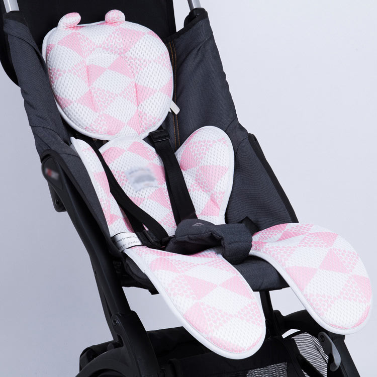 ベビーカーシート 3Dメッシュ クッション 涼しい 保冷シート 夏対策 暑さ対策 立体構造 保冷パッド ベビーチェア チャイルドシート 赤ちゃん コンフォートクールシート かわいい おしゃれ