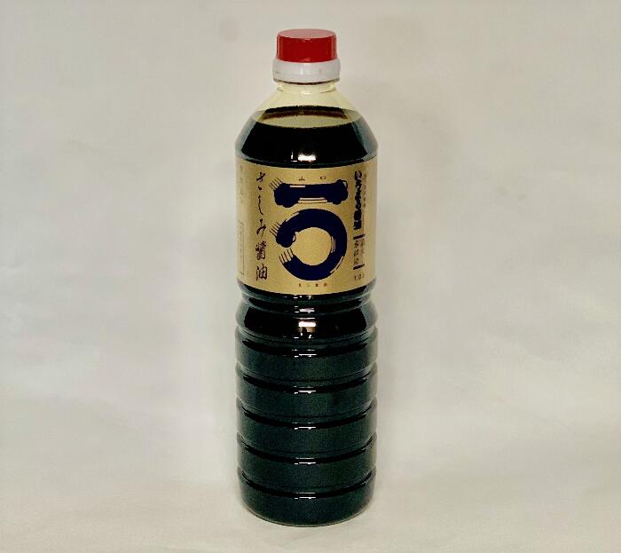 ・名称:こいくちしょうゆ（混合） ・内容量：360ml、1000ml、1800ml ペットボトル ・原材料：脱脂加工大豆、小麦、食塩、アミノ酸液、ぶどう糖果糖液糖／調味料(アミノ酸等)、着色料(カラメル)、甘味料(ステビア)、保存料(パラオキシ安息香酸)、（一部に小麦・大豆を含む） ・保存方法：直射日光を避けて常温で保存してください ・賞味期限：パッケージに記載 ・販売者：(有)池本食品　山口県岩国市三笠町3−9−7 ・製造販売：丸三食品株式会社〒742-1111　山口県熊毛郡平生町佐賀1532　 ・発送重量：1.1kg 注文個数と発送サイズの目安 1〜2本 60サイズ 3〜5本 80サイズ 6〜10本 100サイズ ※商品の重さは1.1kg程度です。大きさより商品の合計重量でご判断下さい。【商品紹介】 昔そのままの造り方を守り続け、大豆と小麦の麹を二年以上熟成させた諸味を使った濃厚な味と豊かな風味をもつ最高のかけしょうゆです。 おさしみはもちろん、お豆腐や漬物など、あらゆる料理へのかけ醤油におすすめ。また煮物にも、普通の醤油と組み合わせて少量加えれば、ツヤのある仕上がりに。 瀬戸内海に面した豊かな自然環境のもとで育まれる、こだわりの「天然素材」と代々受け継がれる伝統の「職人技」———。 私たちはこうした2つの柱を軸に、醤油をはじめ、さまざまな調味料、食品を生み出して来ました。 深みがありつつも、どこか素朴でやさしい、そんな「オンリーワン」の味を、これからも追及し続けます。